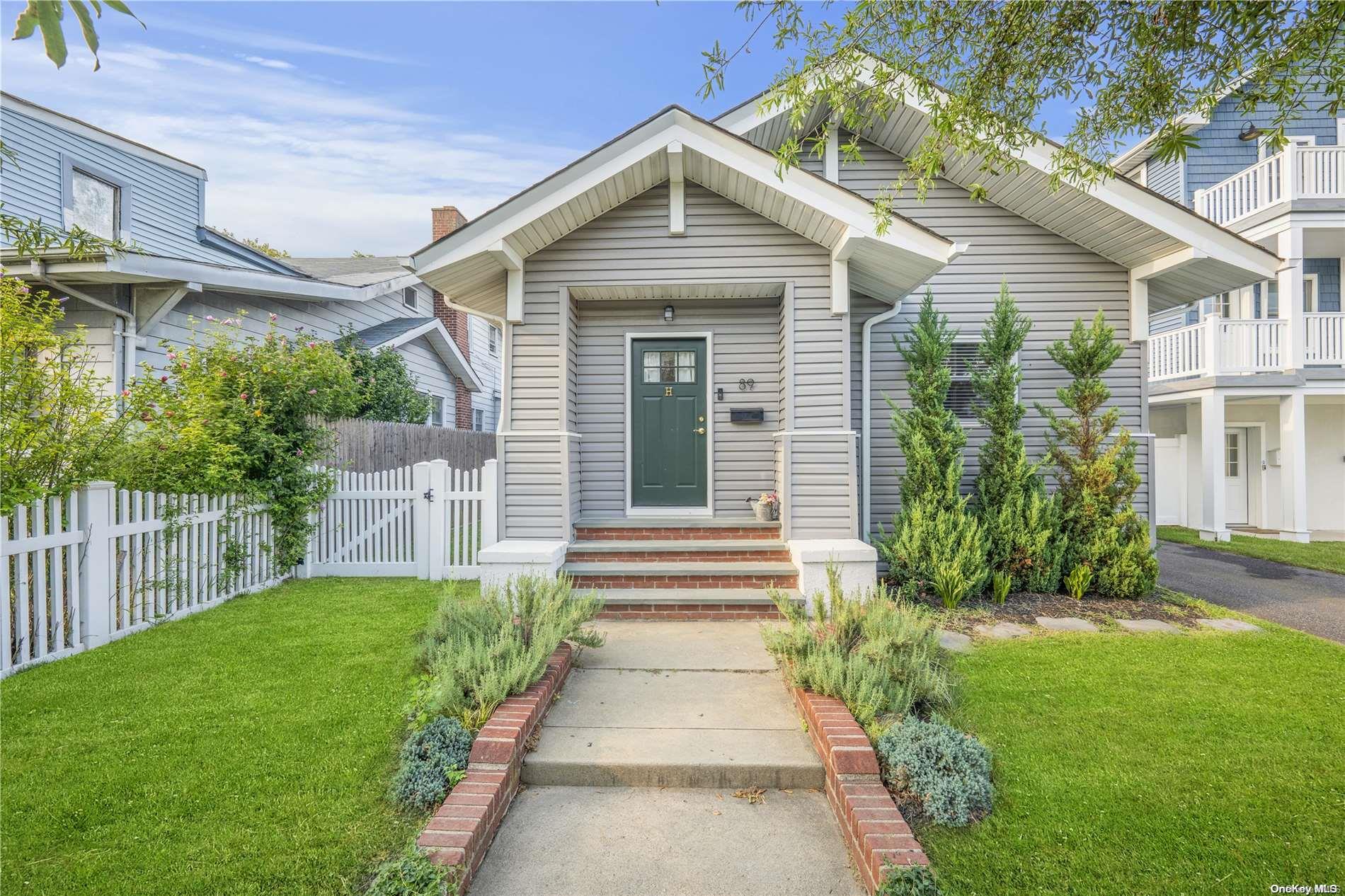 89 E Fulton Street, Hempstead, NY 11561