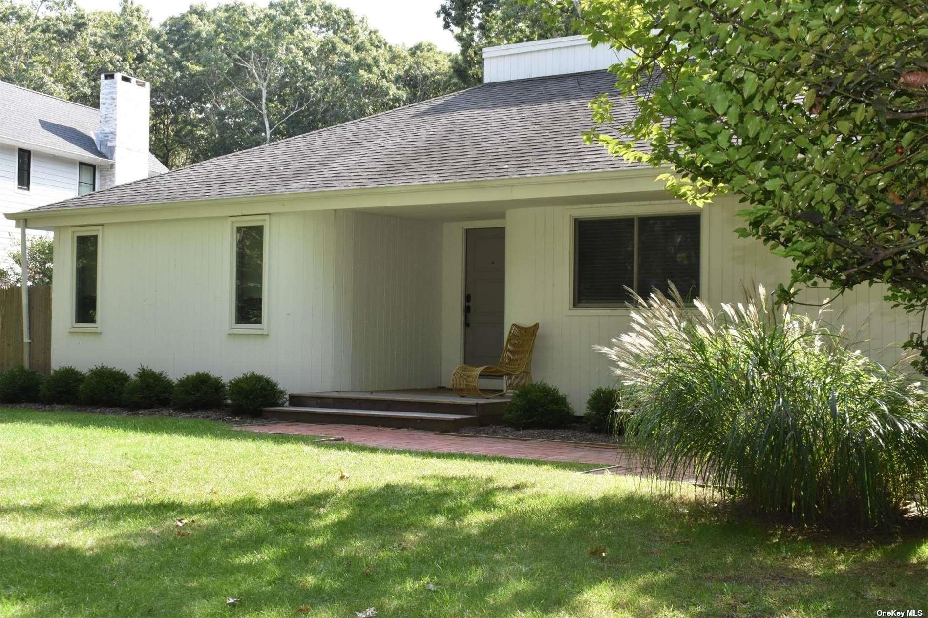 9 Sulky Circle, East Hampton, NY 11937