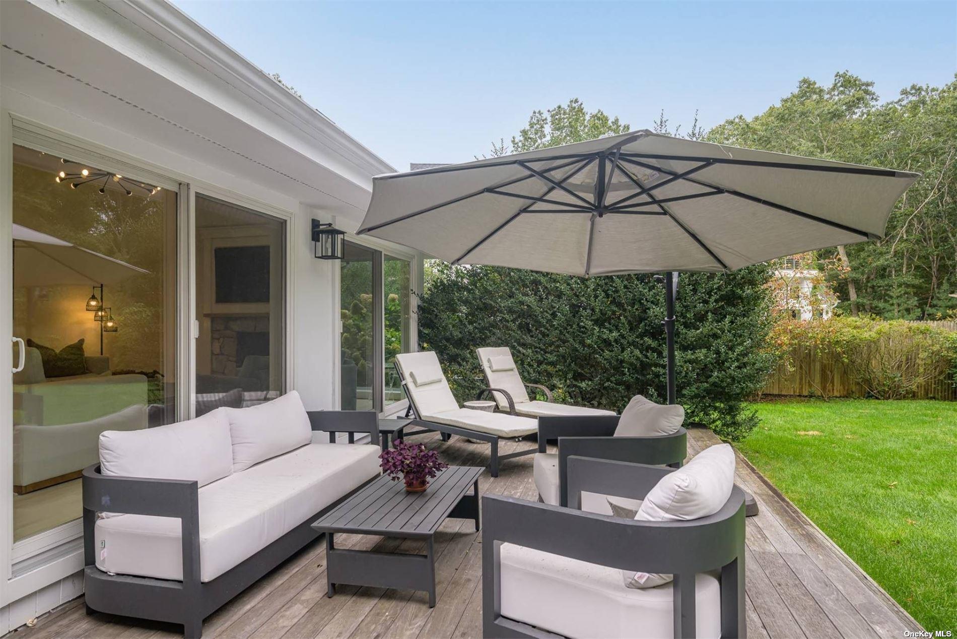 9 Sulky Circle, East Hampton, NY 11937