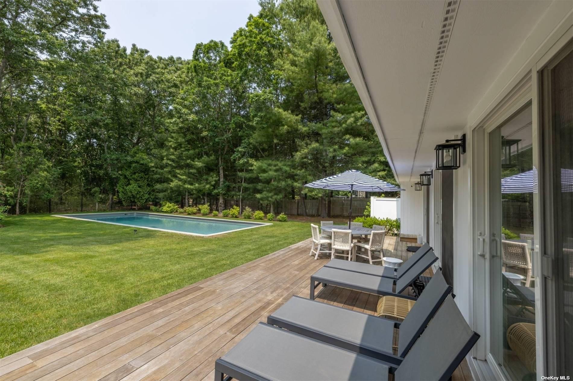 9 Sulky Circle, East Hampton, NY 11937