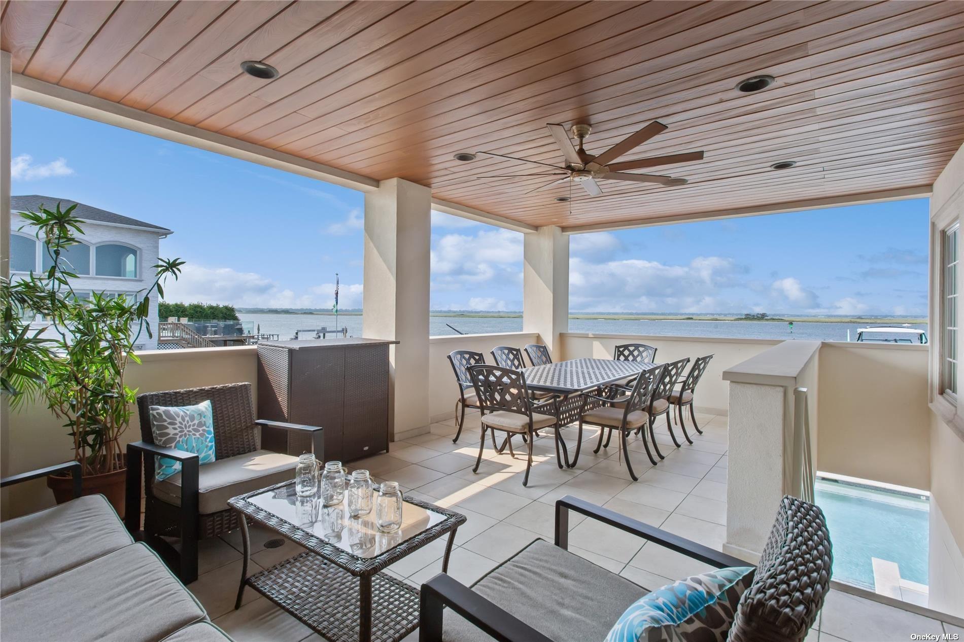 853 W Park Avenue, Long Beach, NY 11561