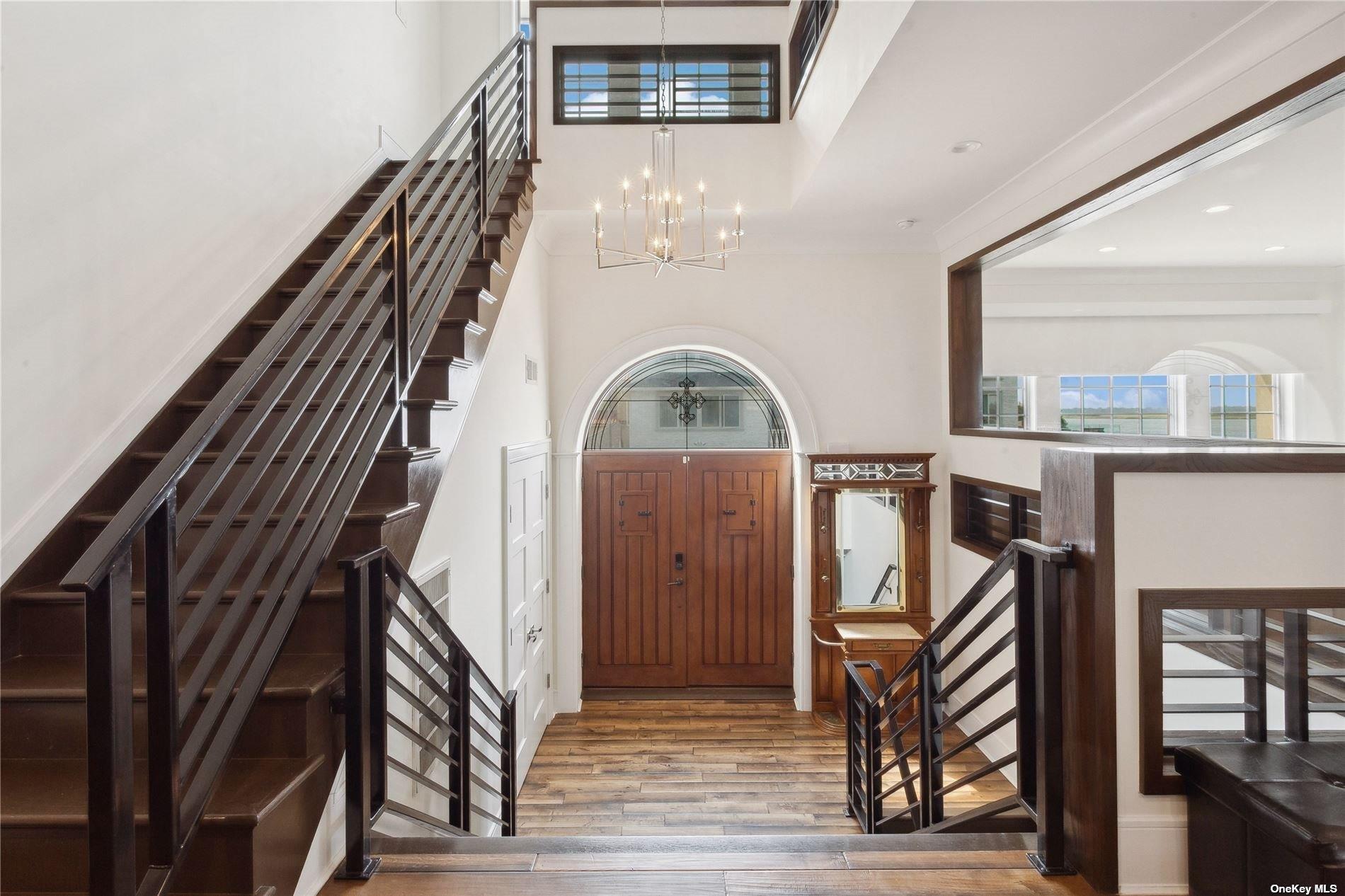 853 W Park Avenue, Long Beach, NY 11561