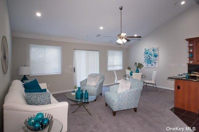 5000 Townhouse Drive # 3204, Coram, NY 11727