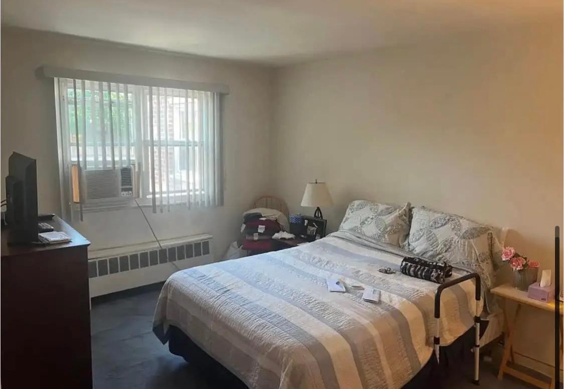 88-10 155 Avenue # 2R, Howard Beach, NY 11414