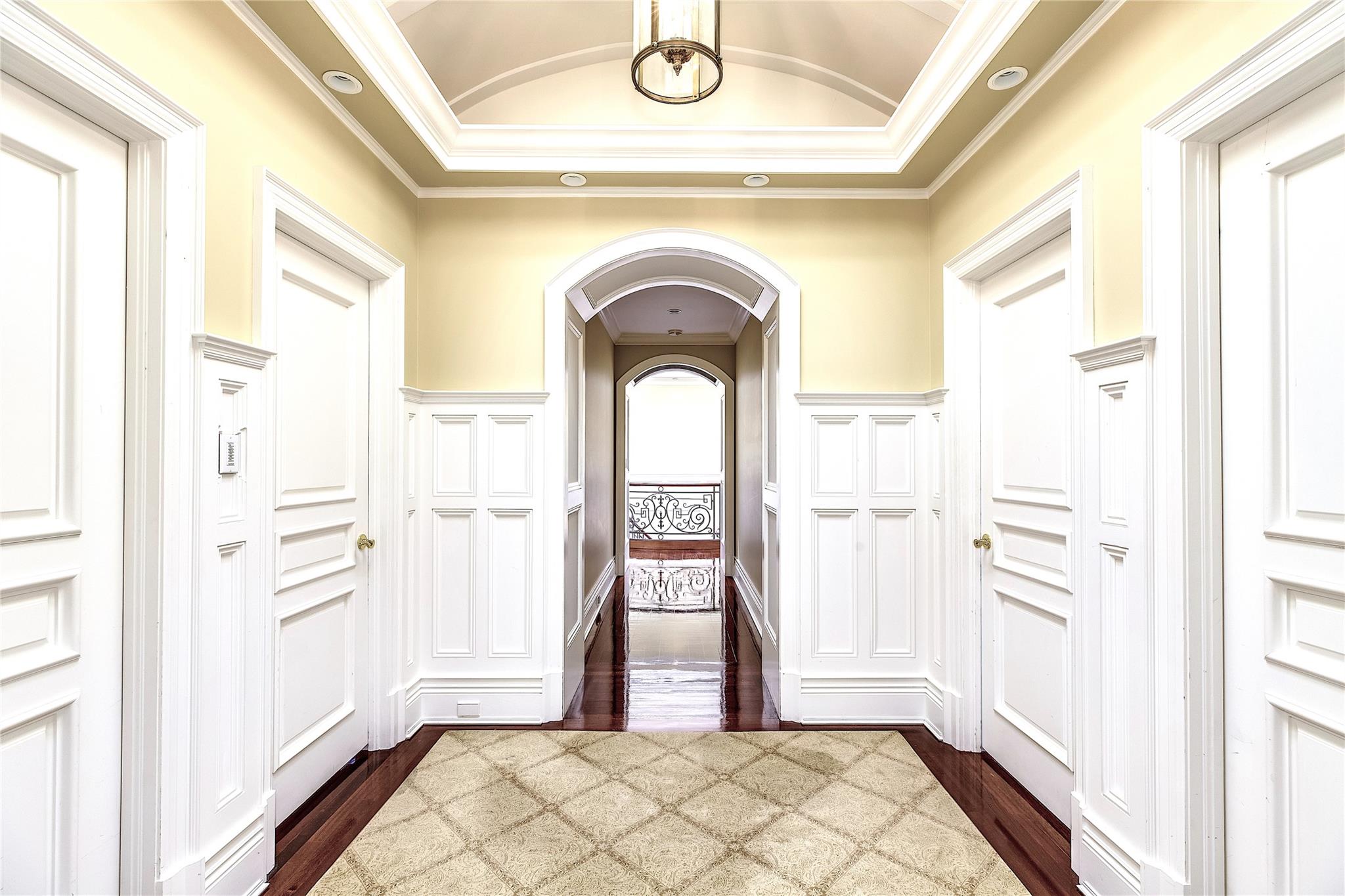 11 Dupont Court, Brookville, NY 11548