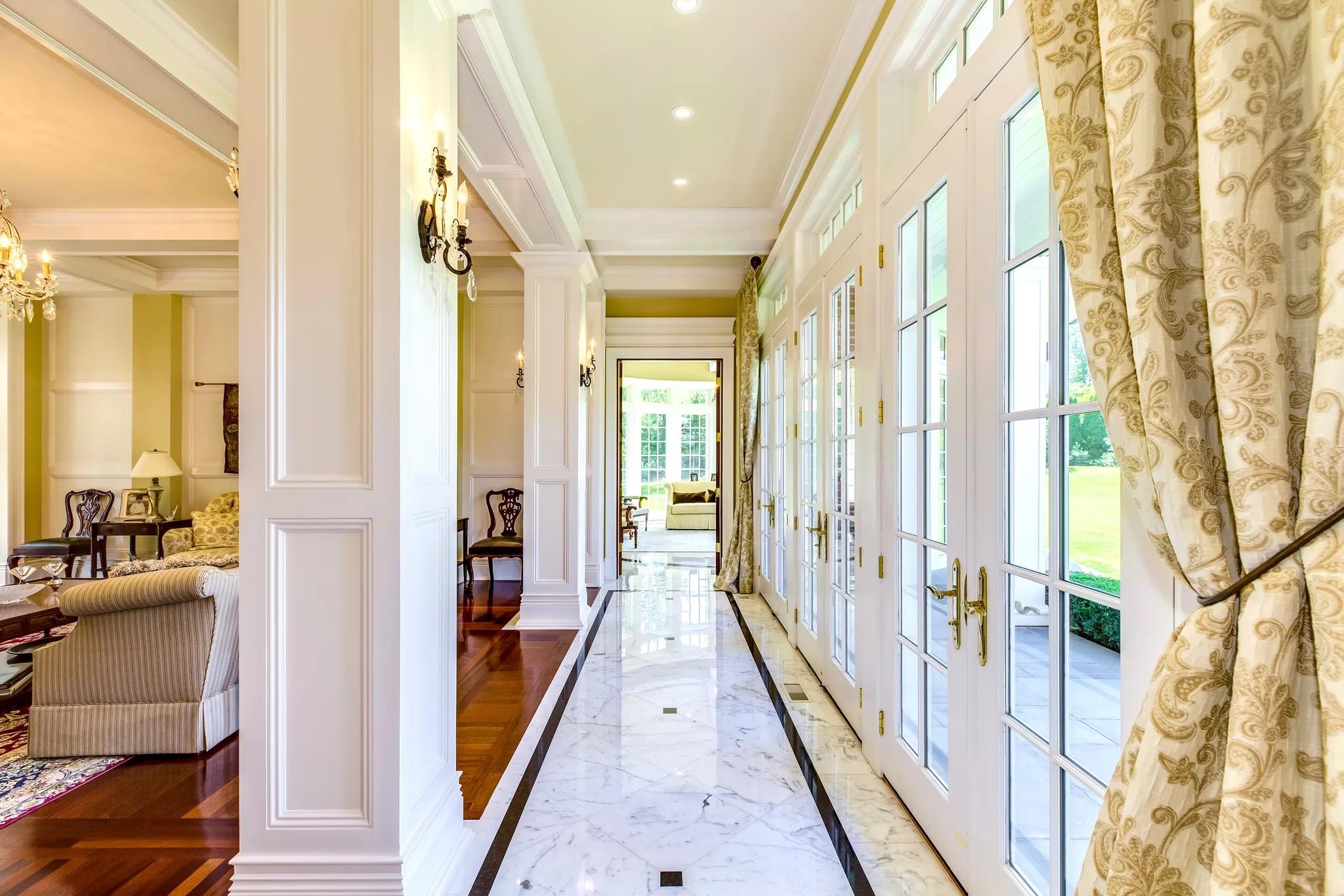 11 Dupont Court, Brookville, NY 11548