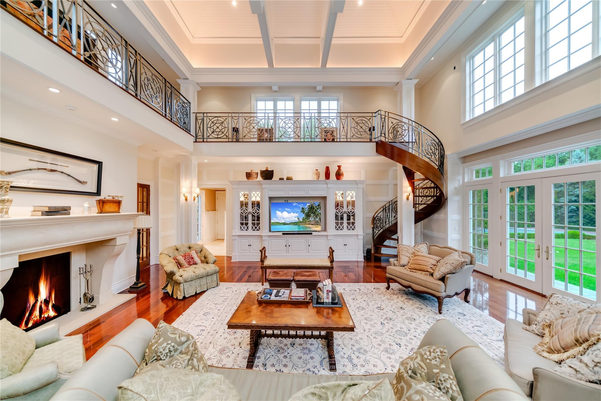 11 Dupont Court, Brookville, NY 11548