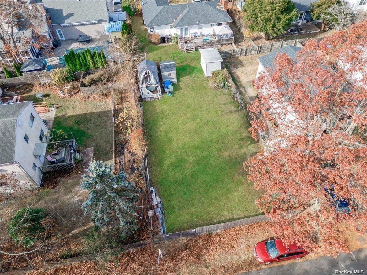 Maplewood Drive, Shirley, NY 11967