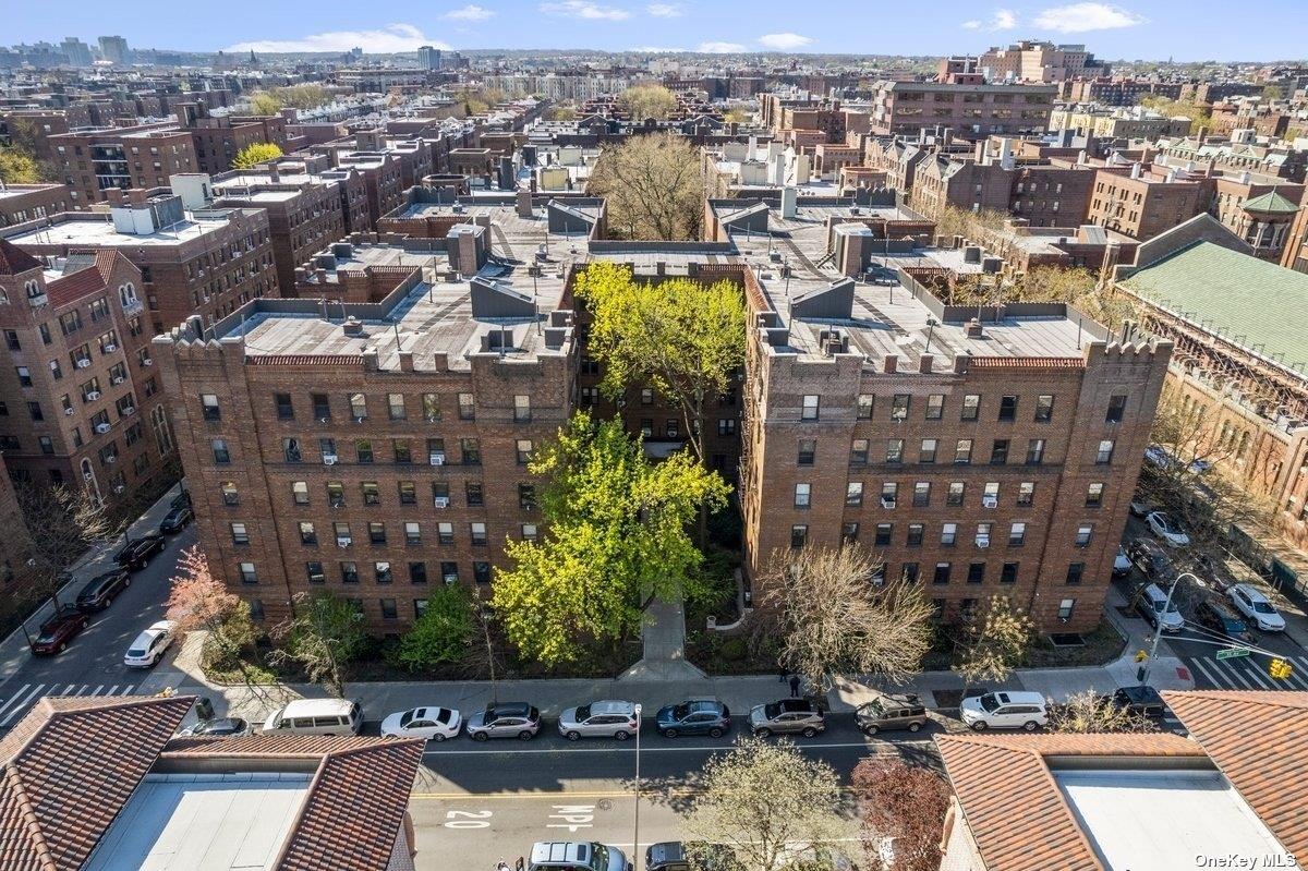 83-10 35 Avenue # 5L, Jackson Heights, NY 11372