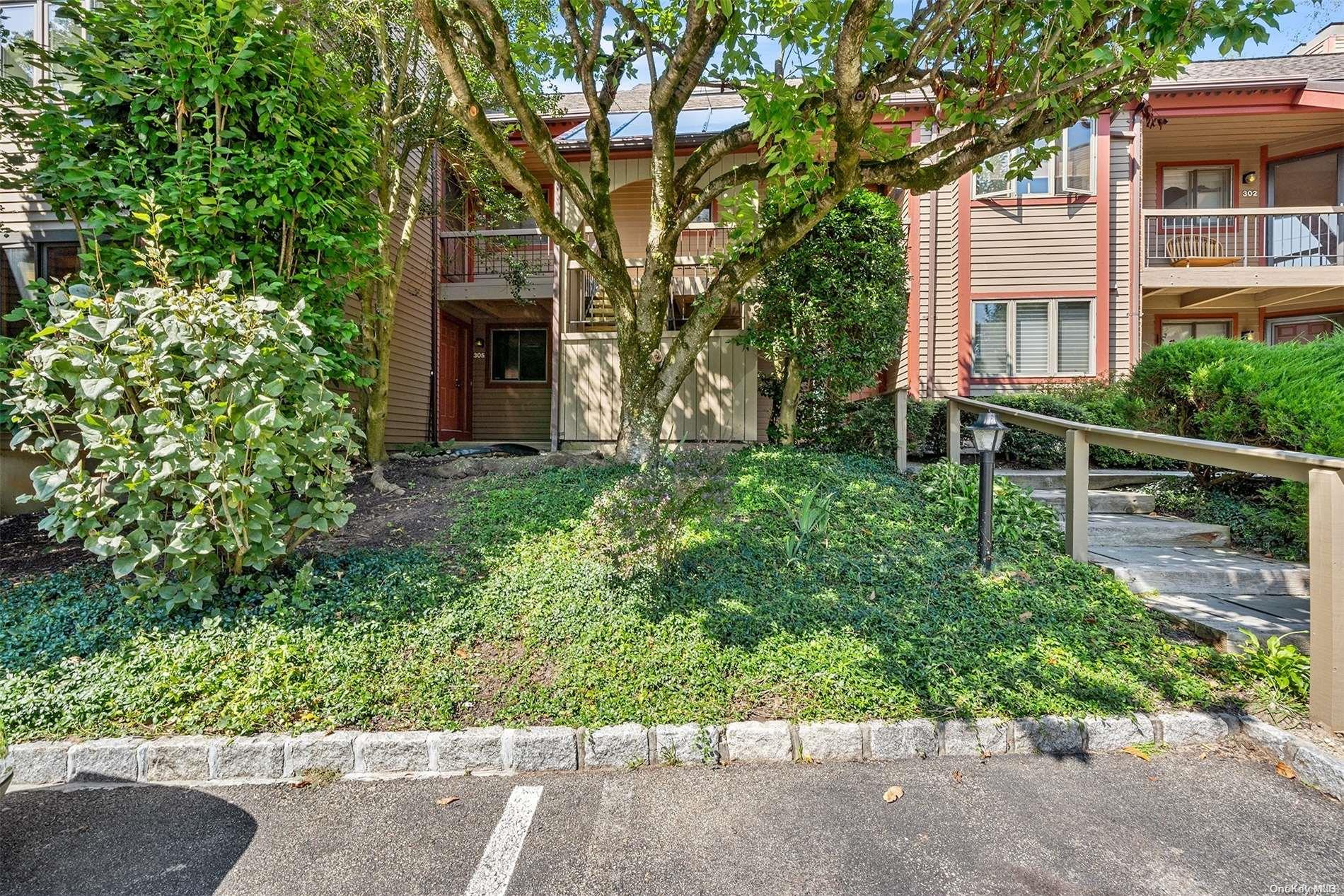 305 Eagle Bay Drive # 305, Ossining, NY 10562