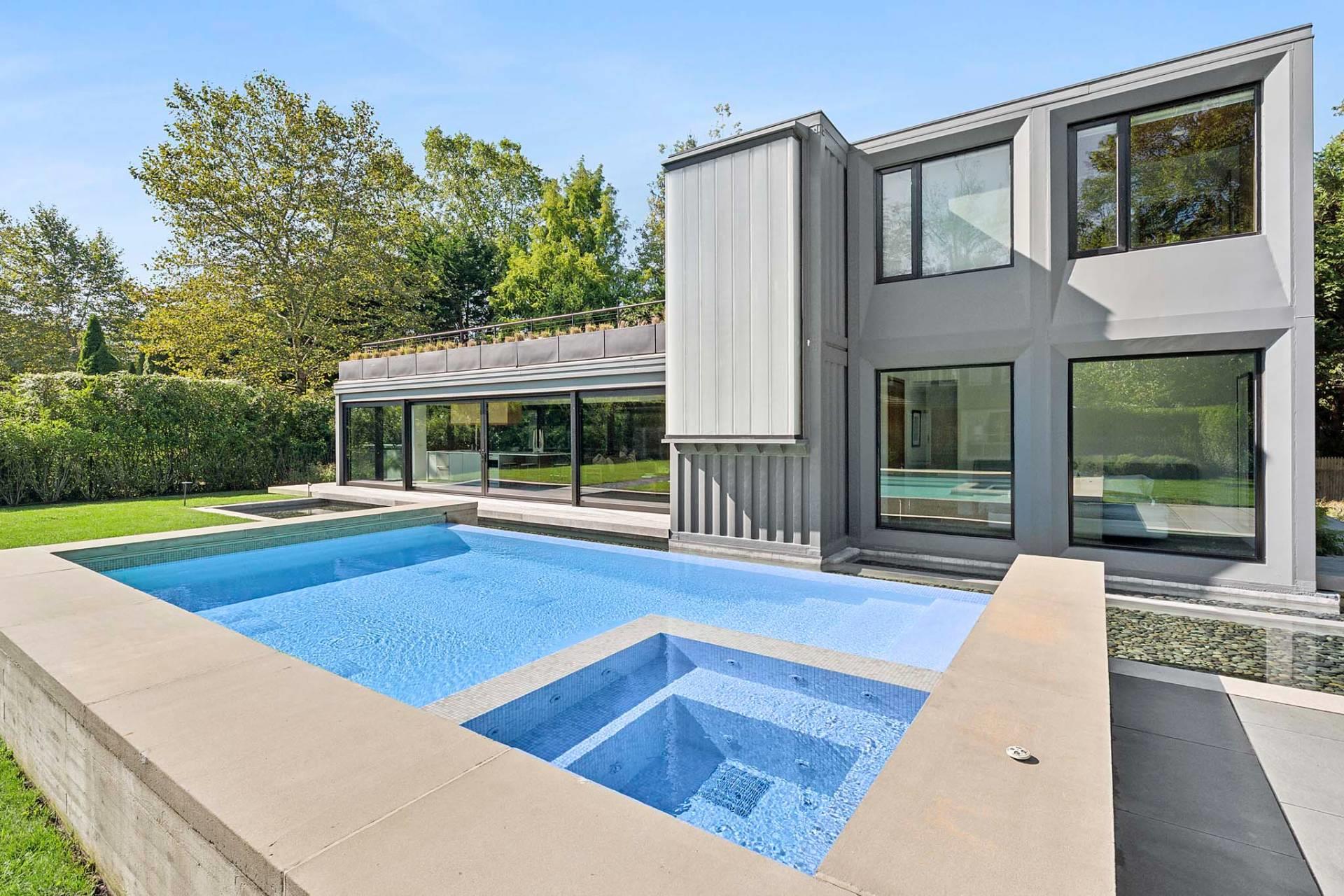 13 Egypt Lane, East Hampton, NY 11937