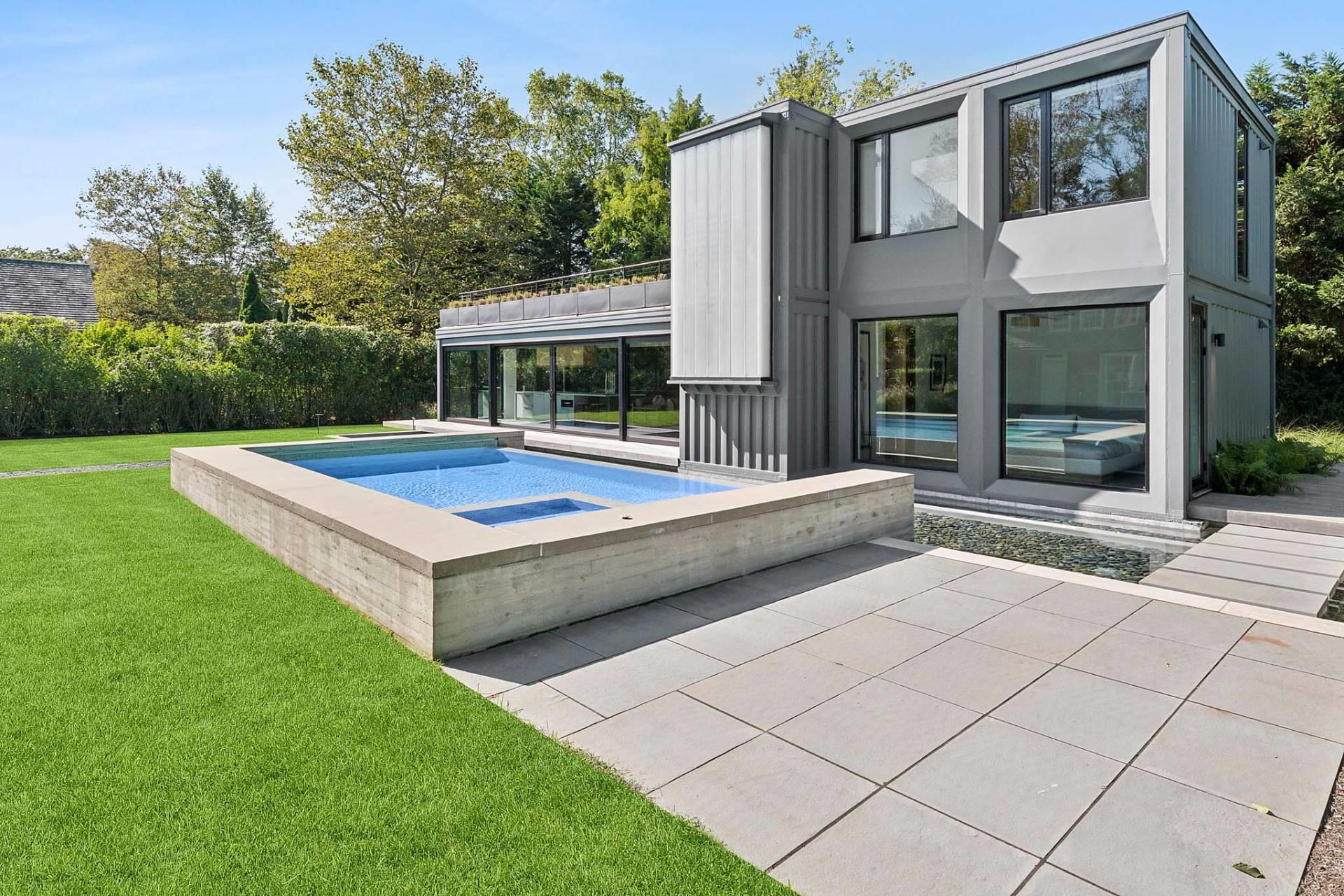 13 Egypt Lane, East Hampton, NY 11937