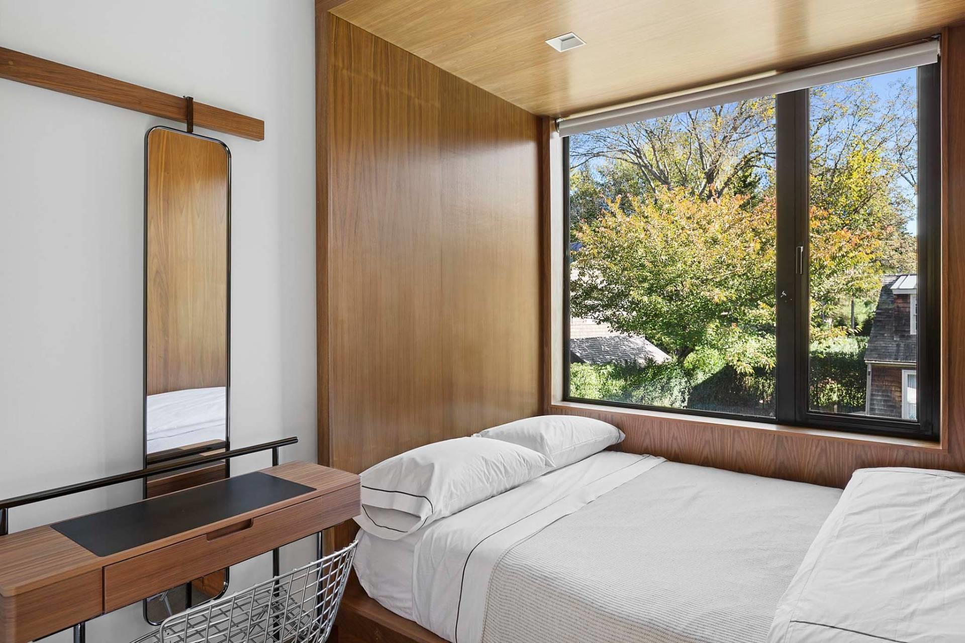 13 Egypt Lane, East Hampton, NY 11937