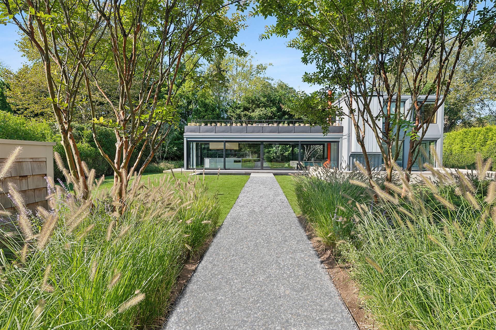 13 Egypt Lane, East Hampton, NY 11937