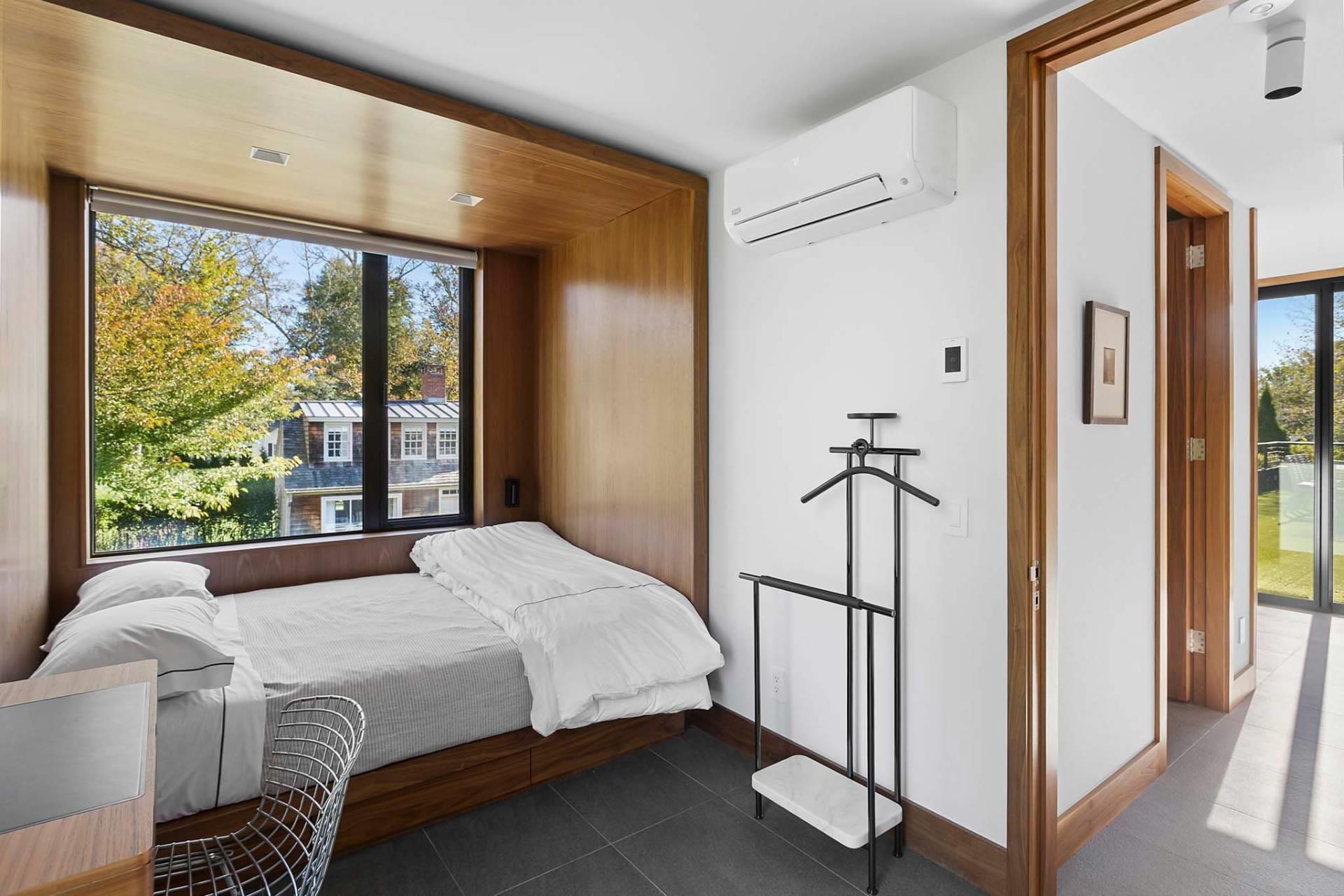 13 Egypt Lane, East Hampton, NY 11937