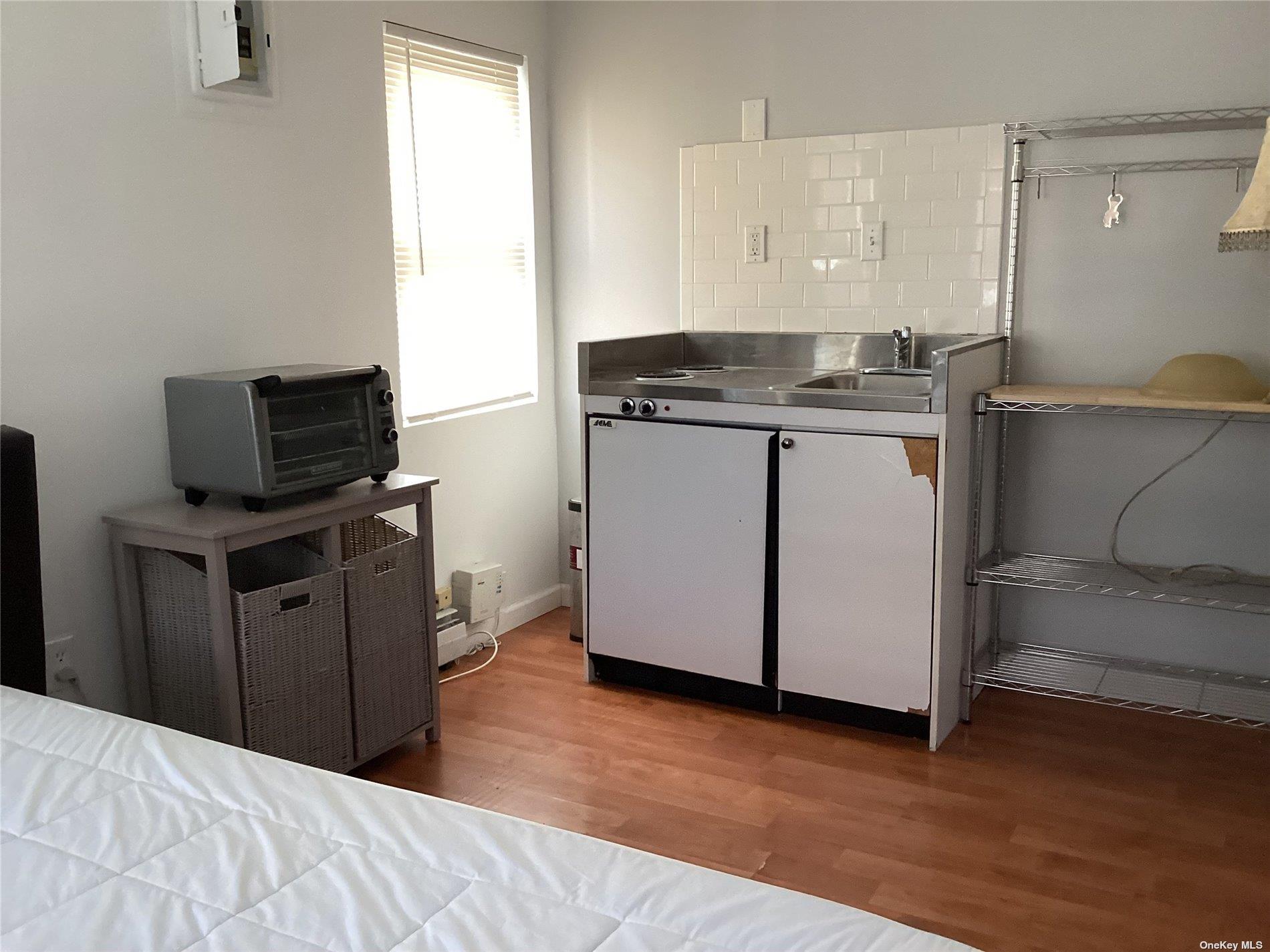 742 S 9th Street, Lindenhurst, NY 11757