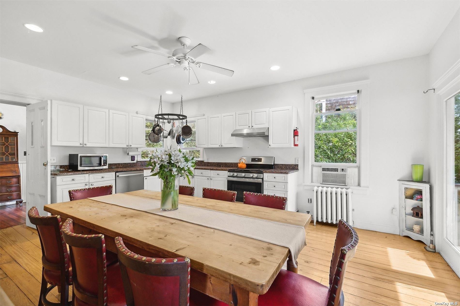 151 Bay Avenue, Greenport, NY 11944