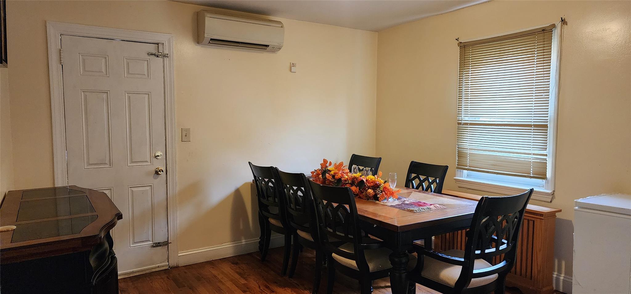 182 Long Beach Road, Hempstead, NY 11550