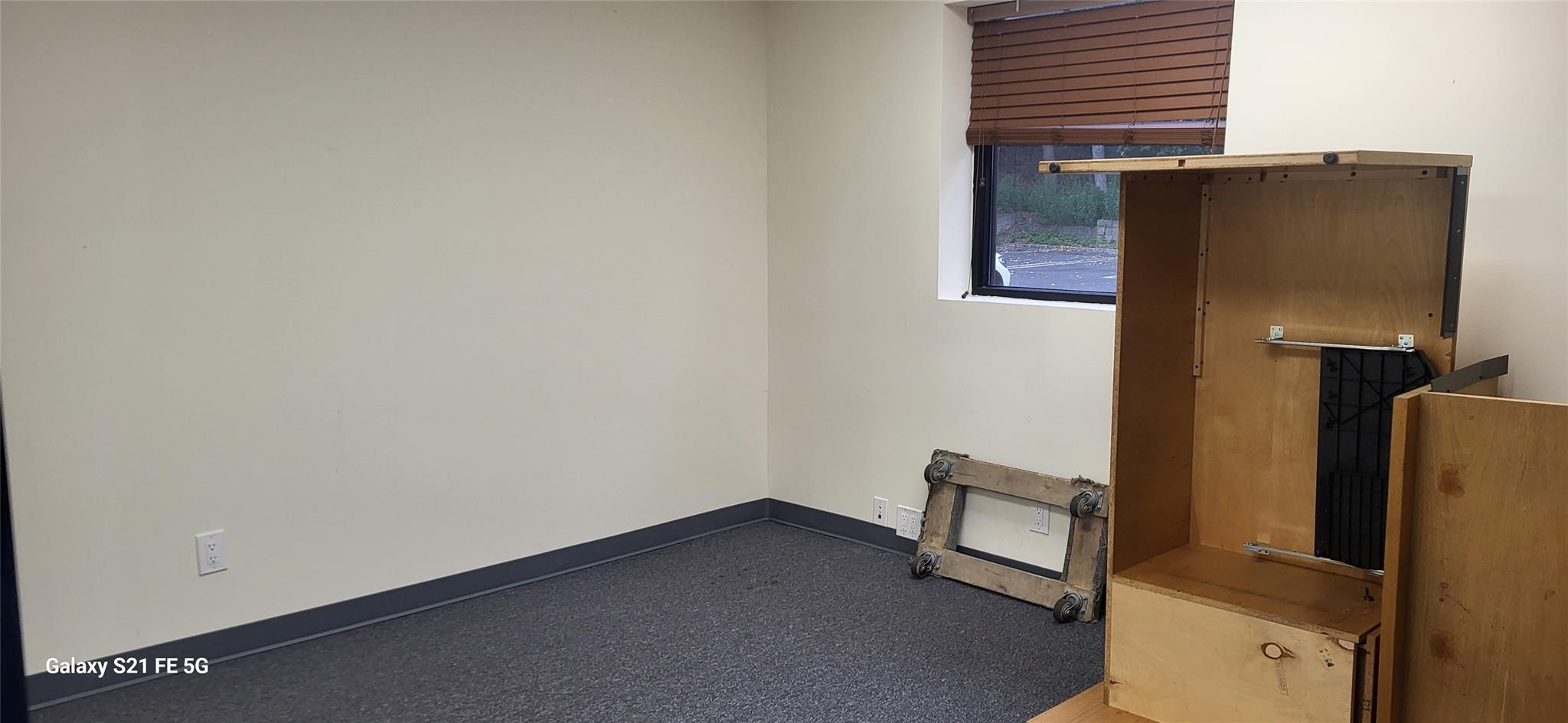 1E Pleasant Avenue, Port Washington, NY 11050