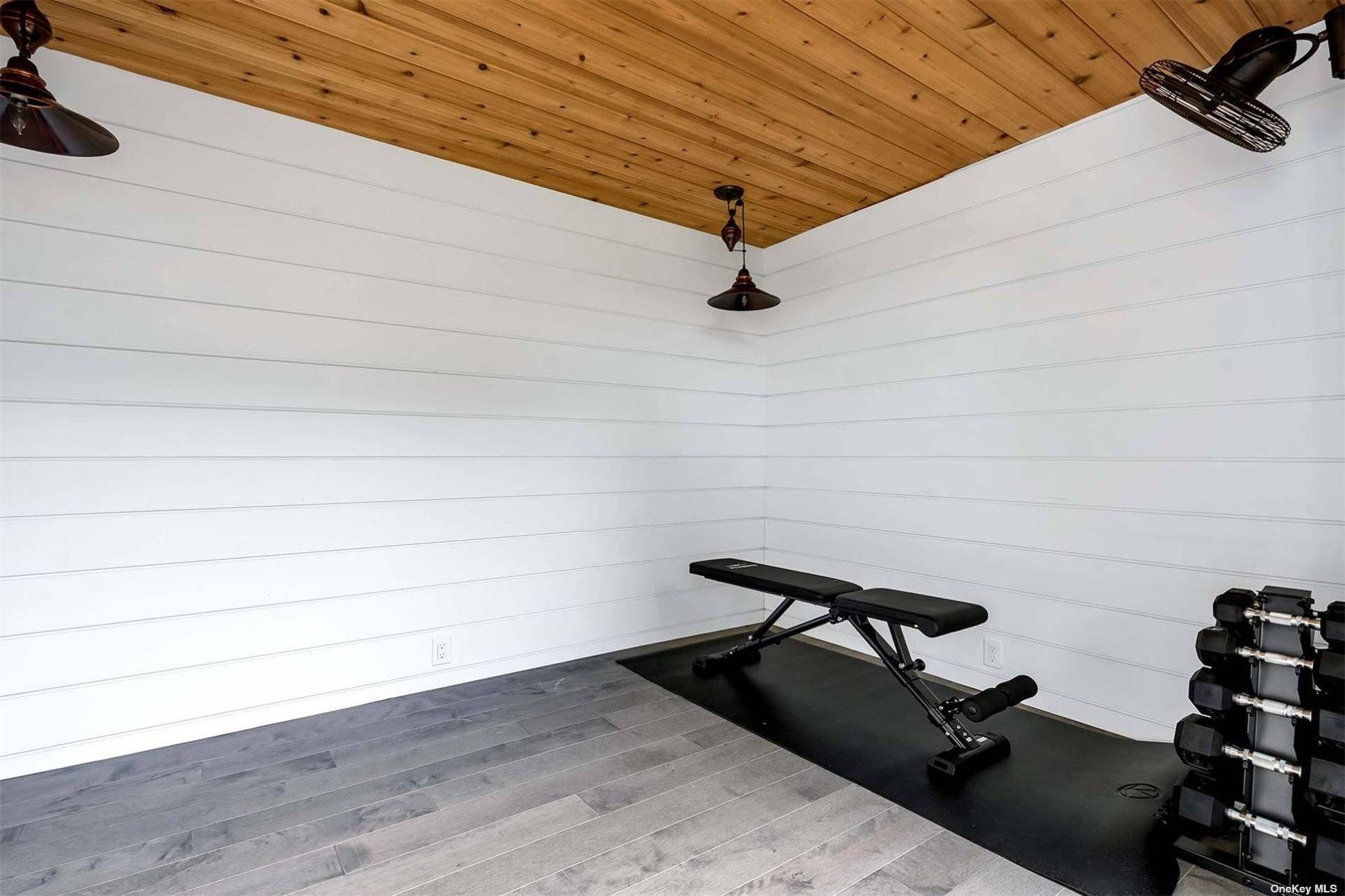 7 Miller Lane, East Hampton, NY 11937