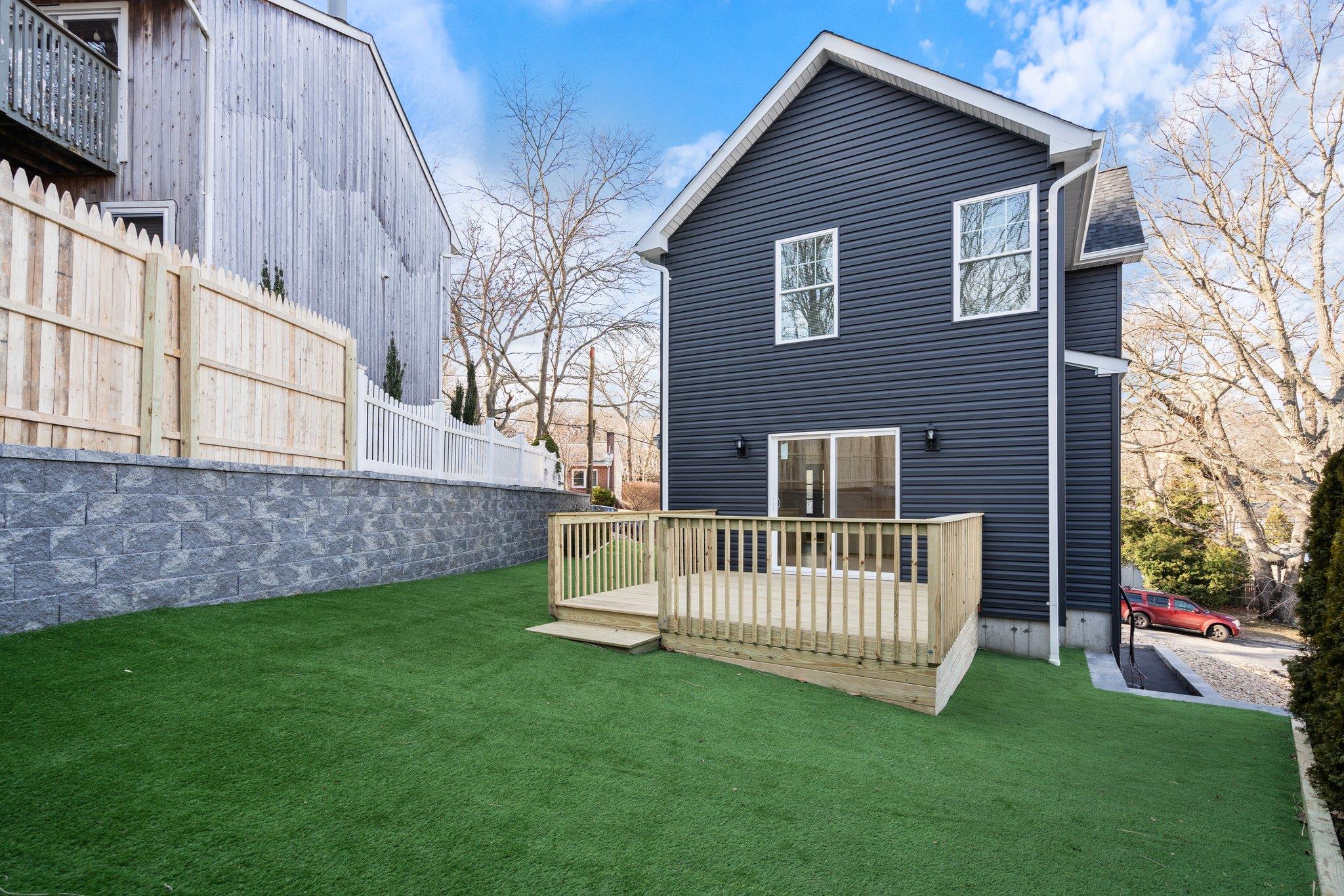 15 Woodhaven Drive, Sound Beach, NY 11789