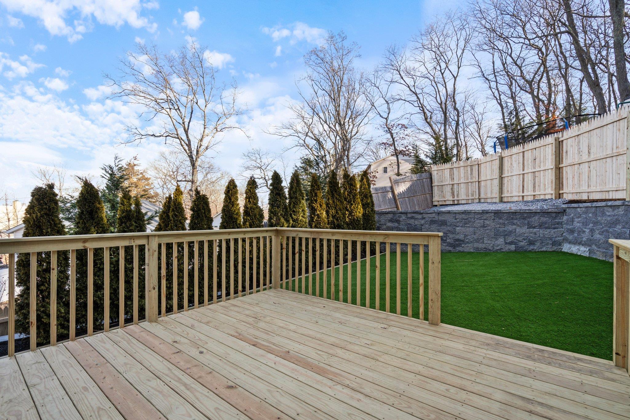 15 Woodhaven Drive, Sound Beach, NY 11789