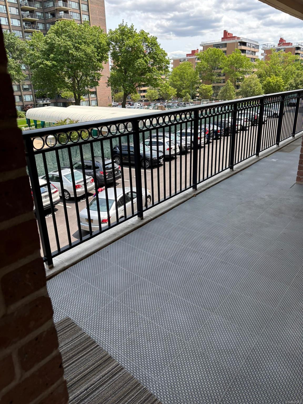 162-41 Powells Cove Boulevard # 2-0, Beechhurst, NY 11357