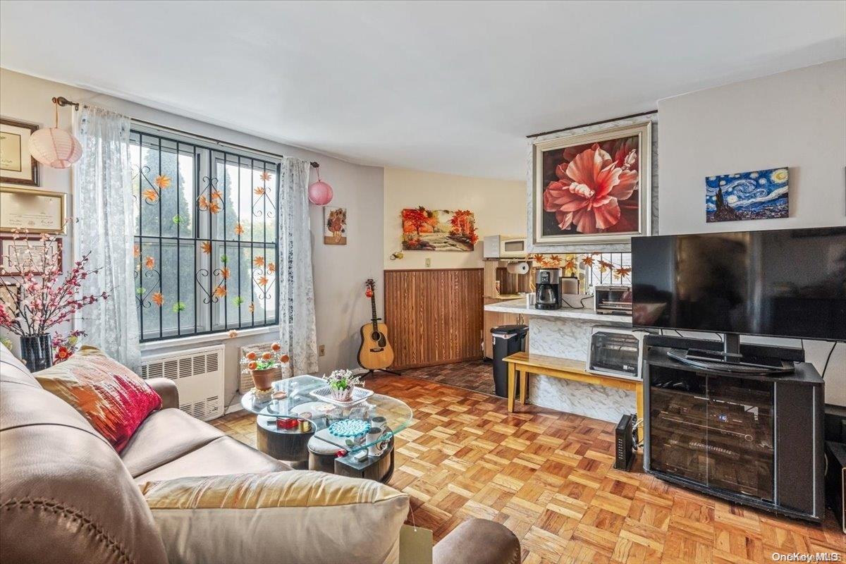 68-15 Selfridge Street # 1J, Forest Hills, NY 11375