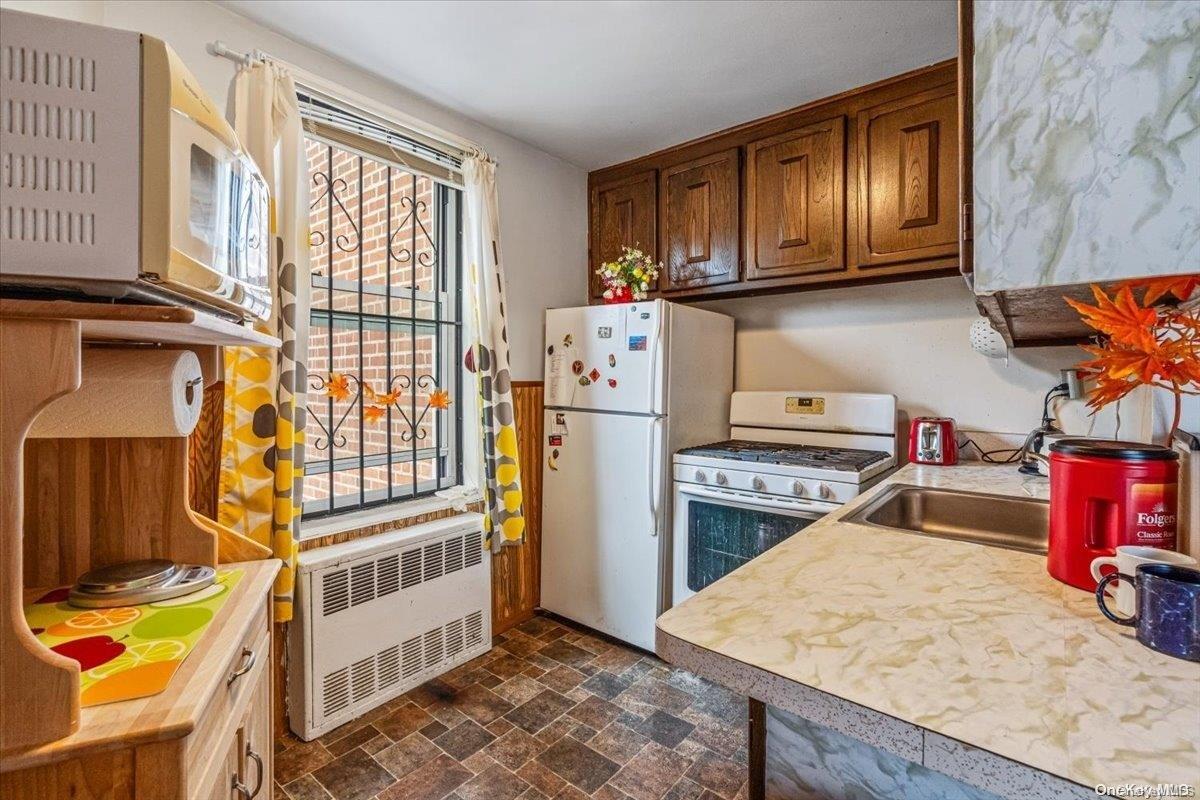 68-15 Selfridge Street # 1J, Forest Hills, NY 11375