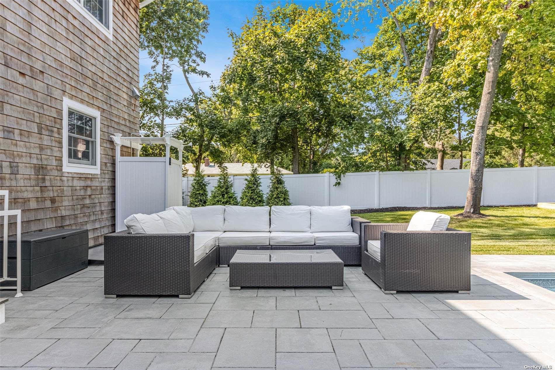 75 Clearview Avenue, Southold, NY 11971