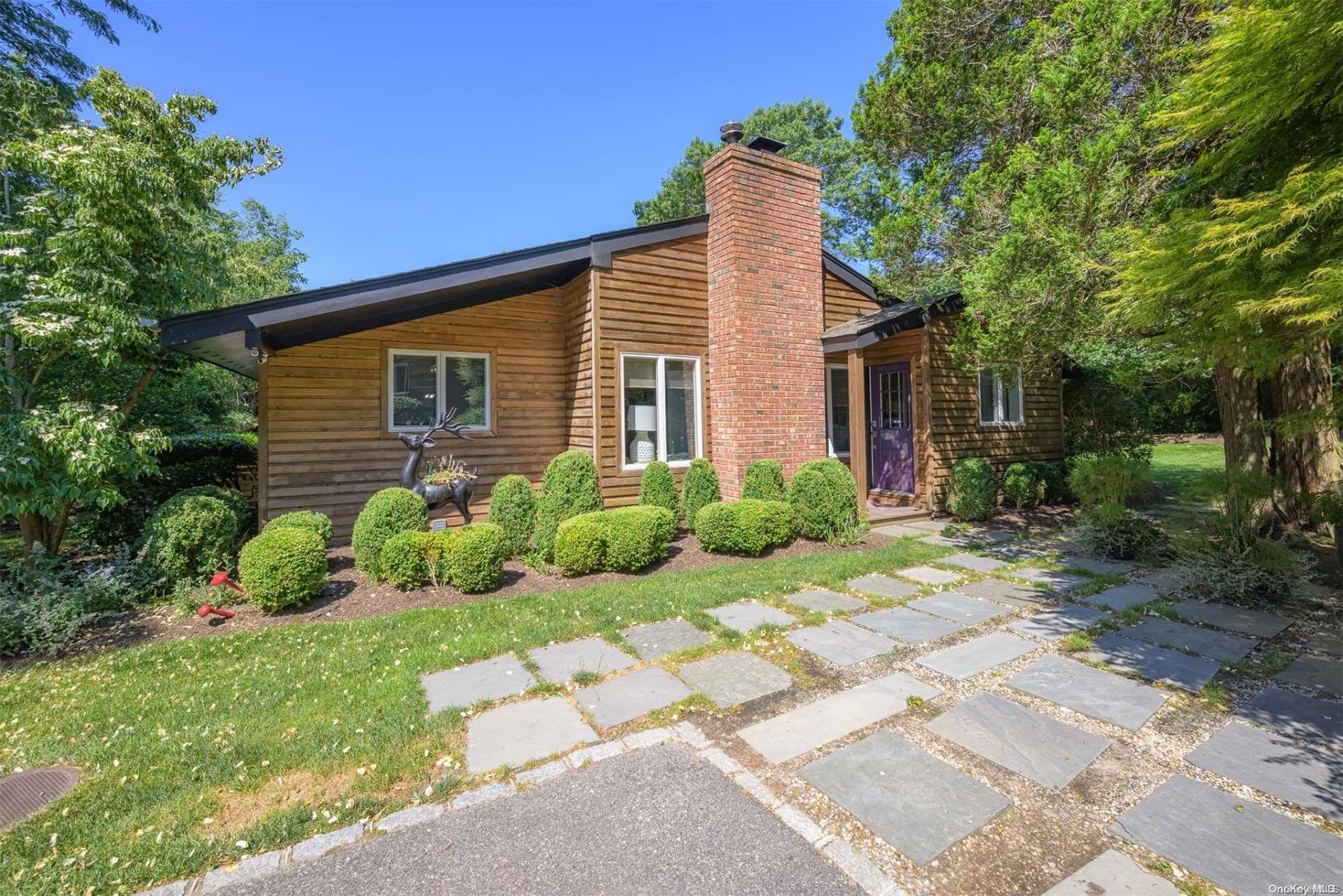 300 N Sea Mecox Road, Southampton, NY 11968