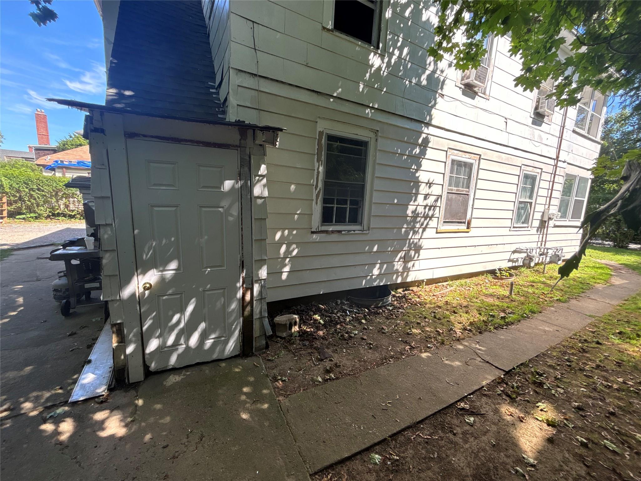 39 Halsey Avenue, Southampton, NY 11968