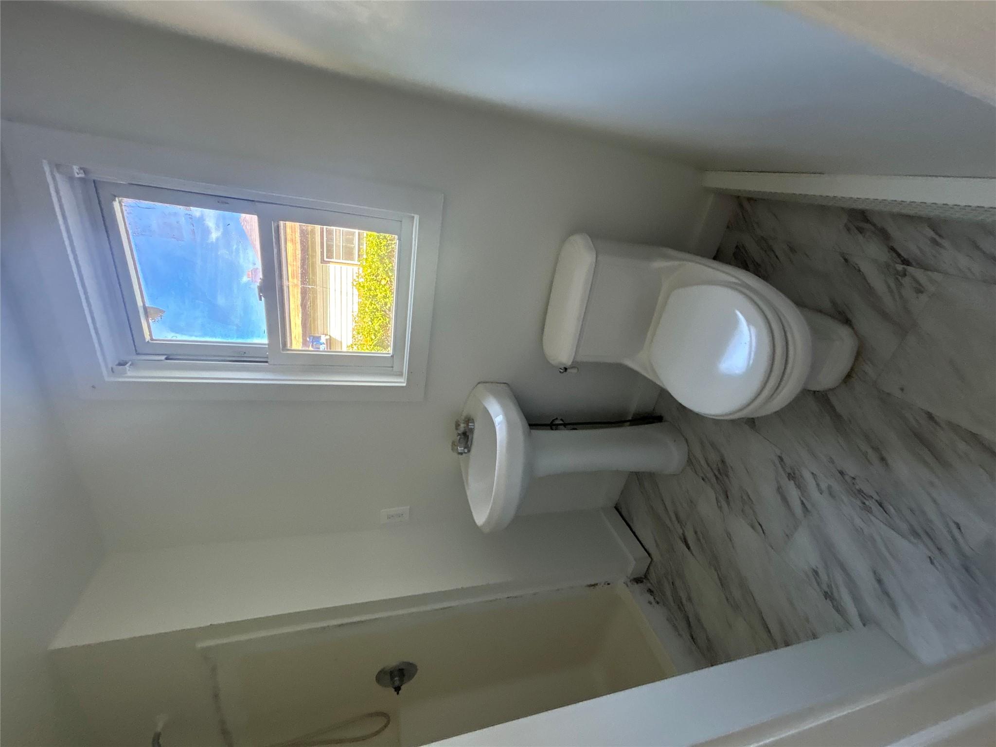 39 Halsey Avenue, Southampton, NY 11968