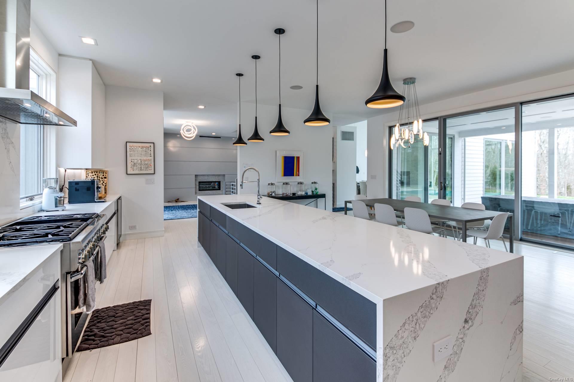 19 Quarty Circle, East Hampton, NY 11937