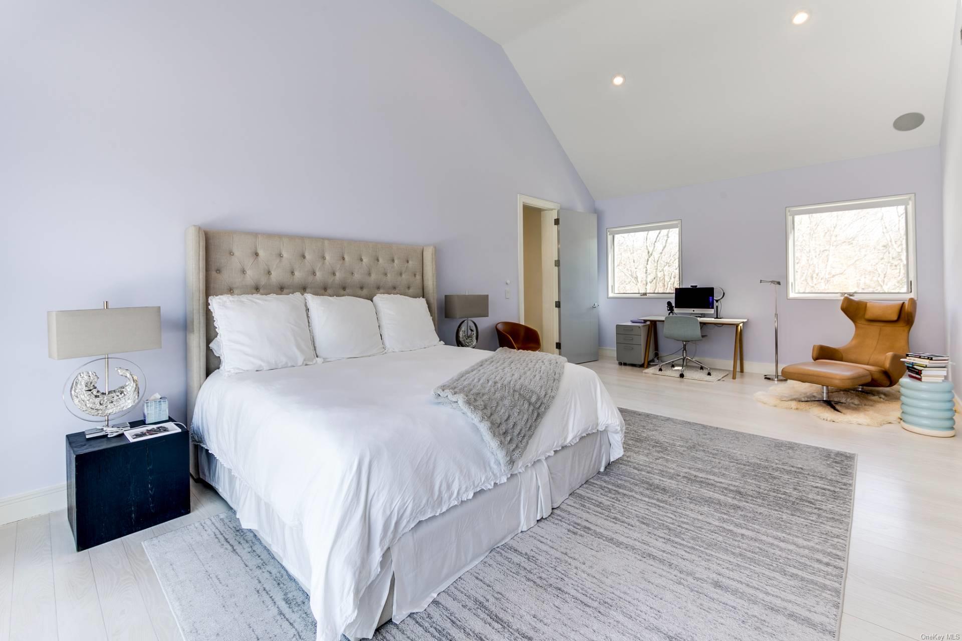 19 Quarty Circle, East Hampton, NY 11937