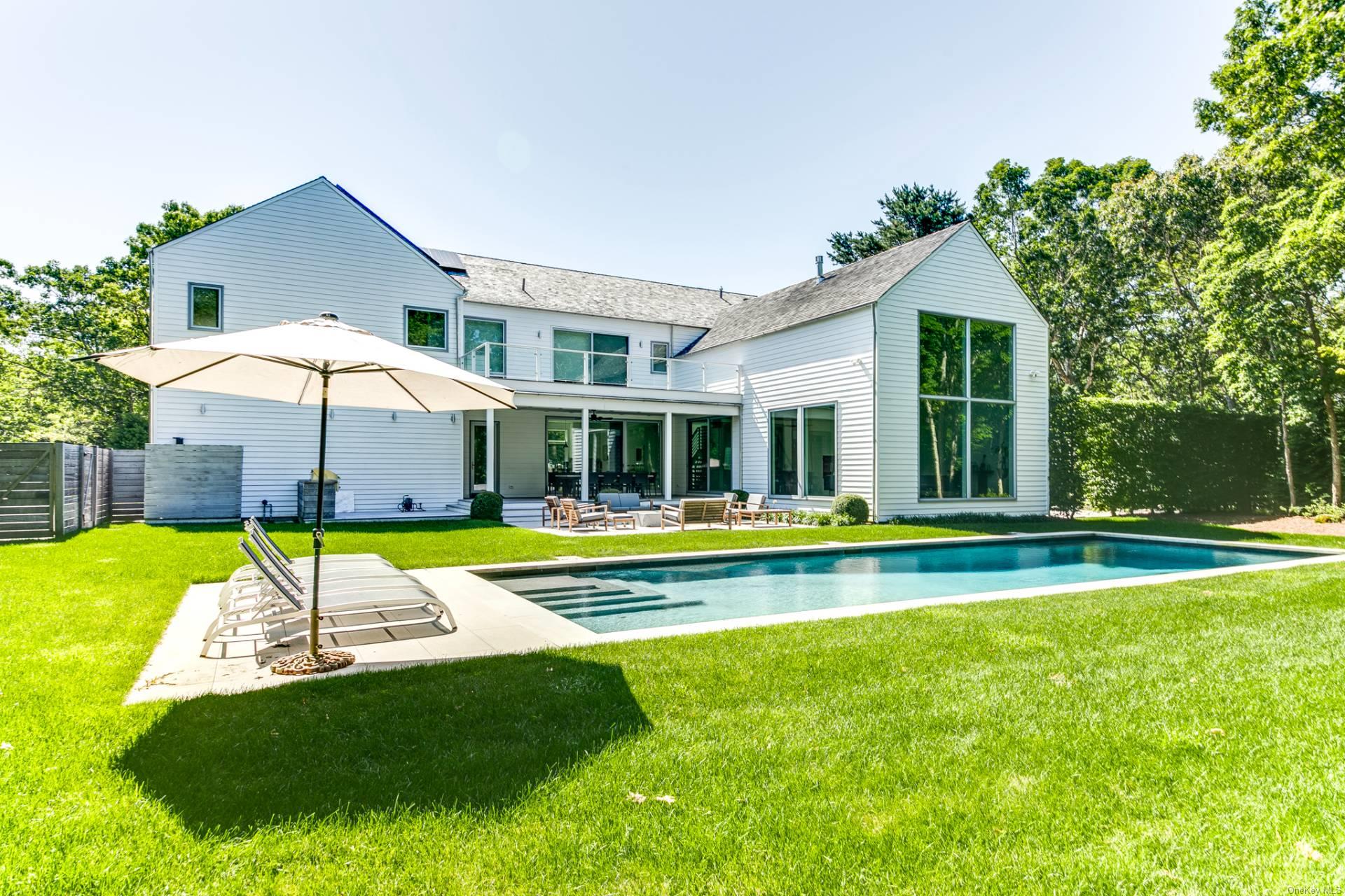 19 Quarty Circle, East Hampton, NY 11937