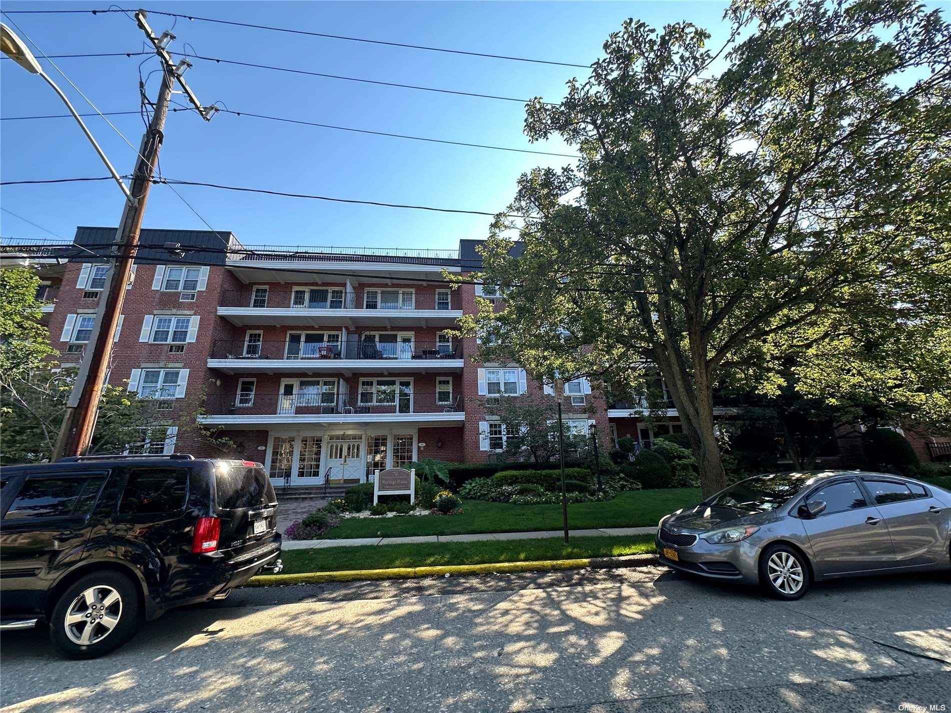 70 N Grove Street # 1R, Freeport, NY 11520