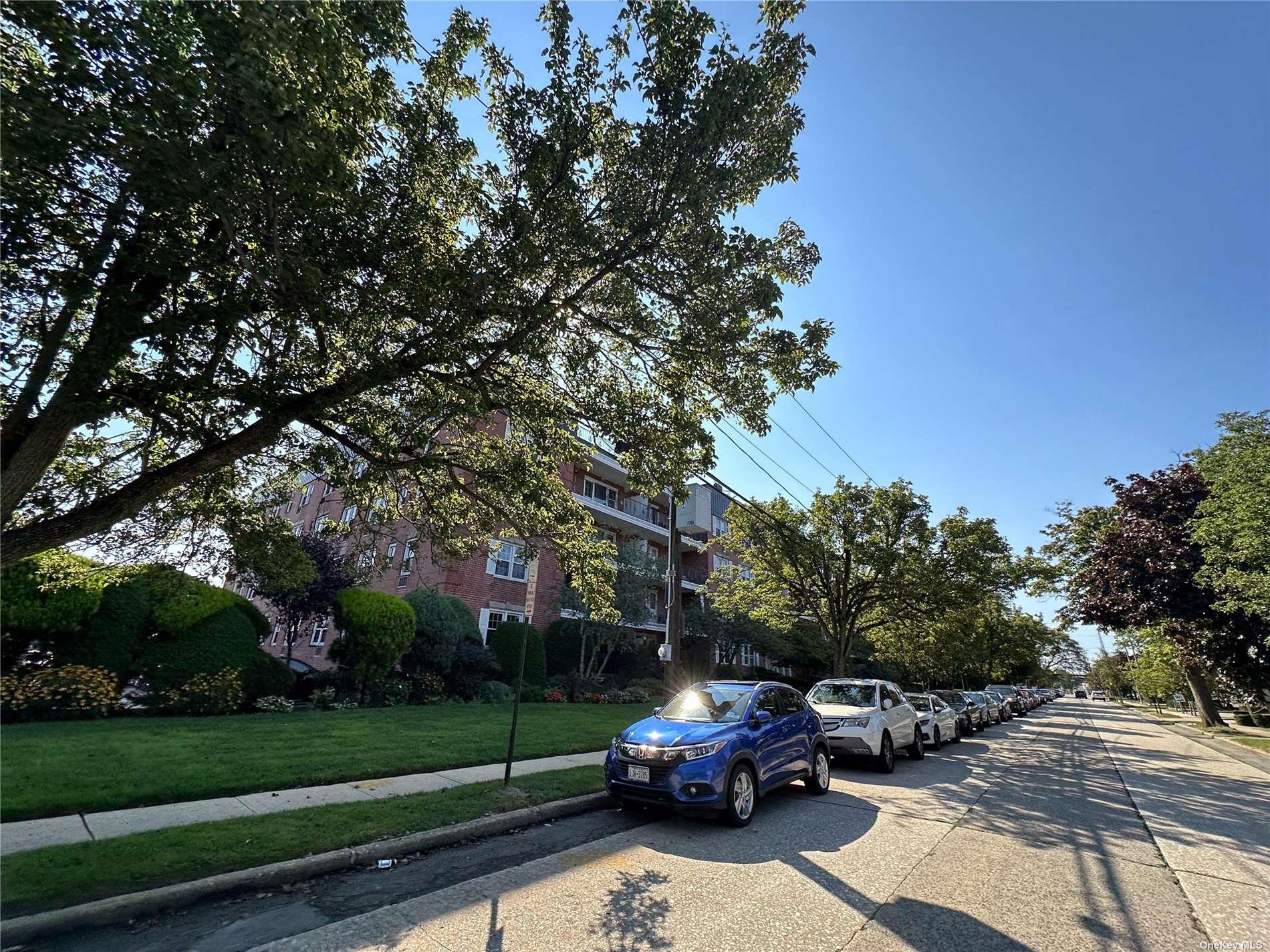 70 N Grove Street # 1R, Freeport, NY 11520