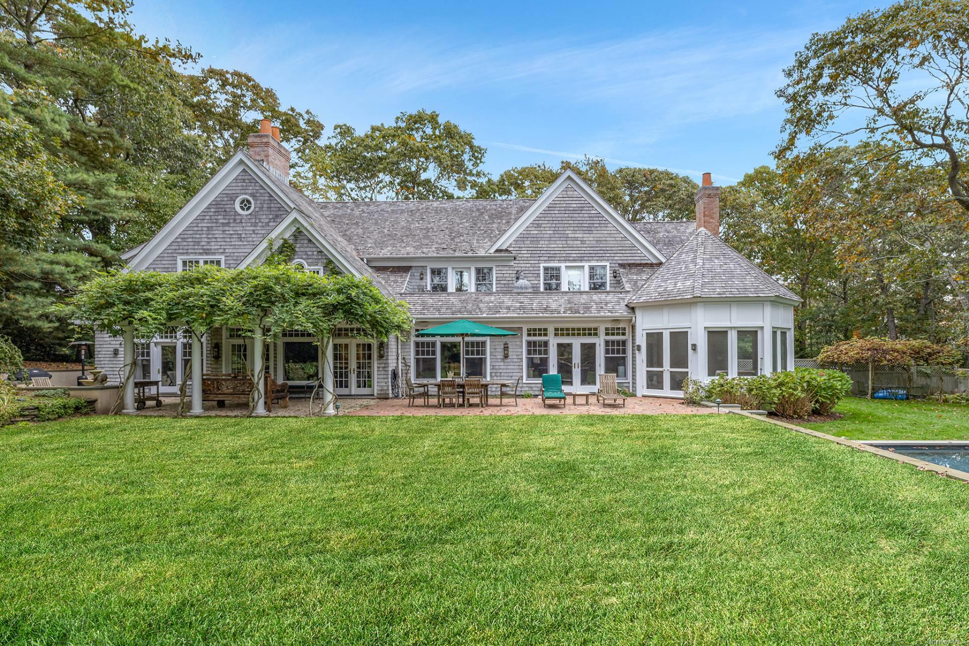 239 Cove Hollow Road, East Hampton, NY 11937