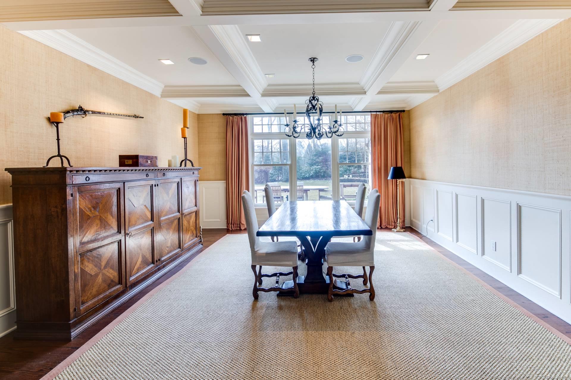 239 Cove Hollow Road, East Hampton, NY 11937