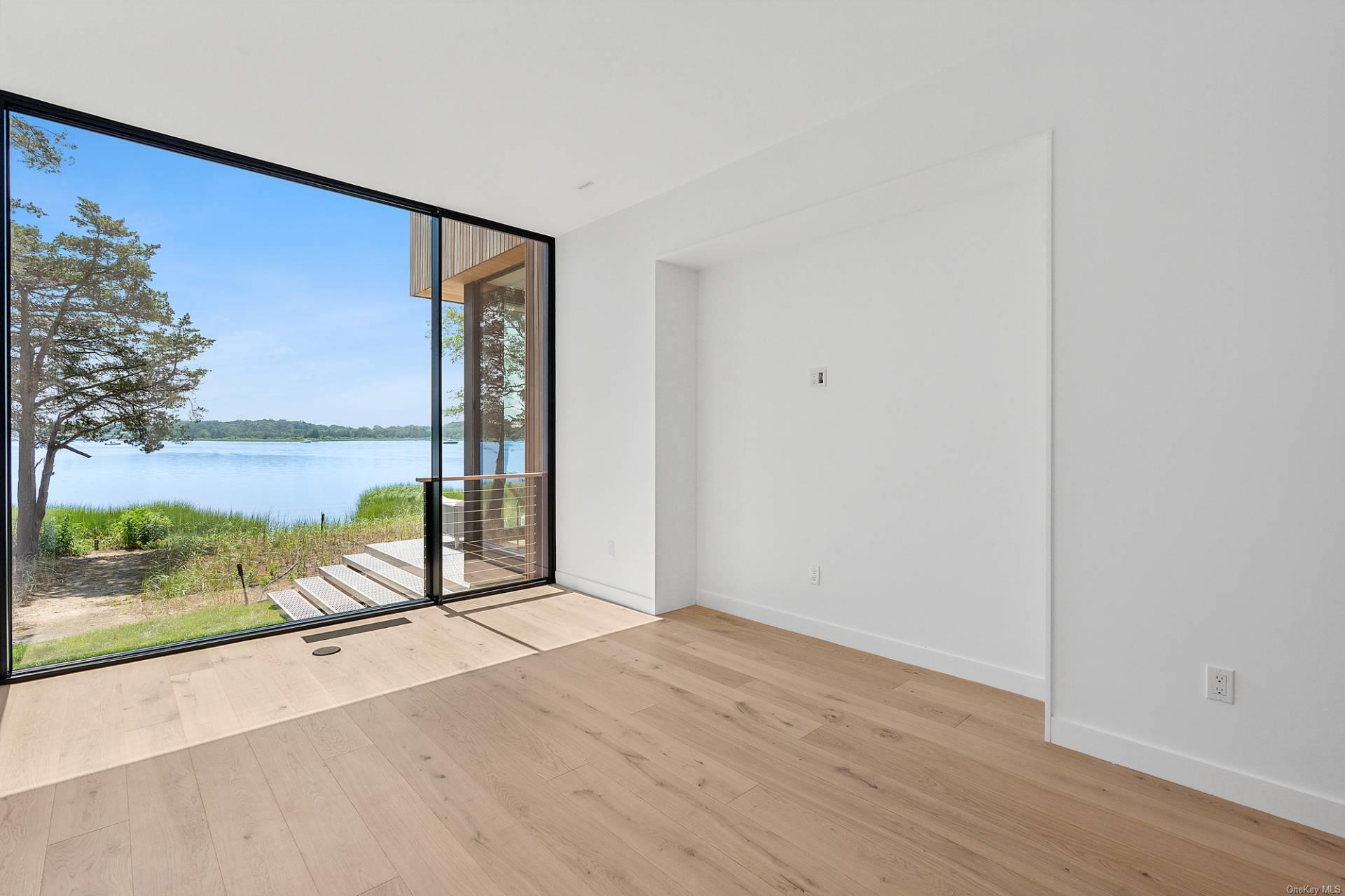 142 Towd Point Road, Southampton, NY 11968