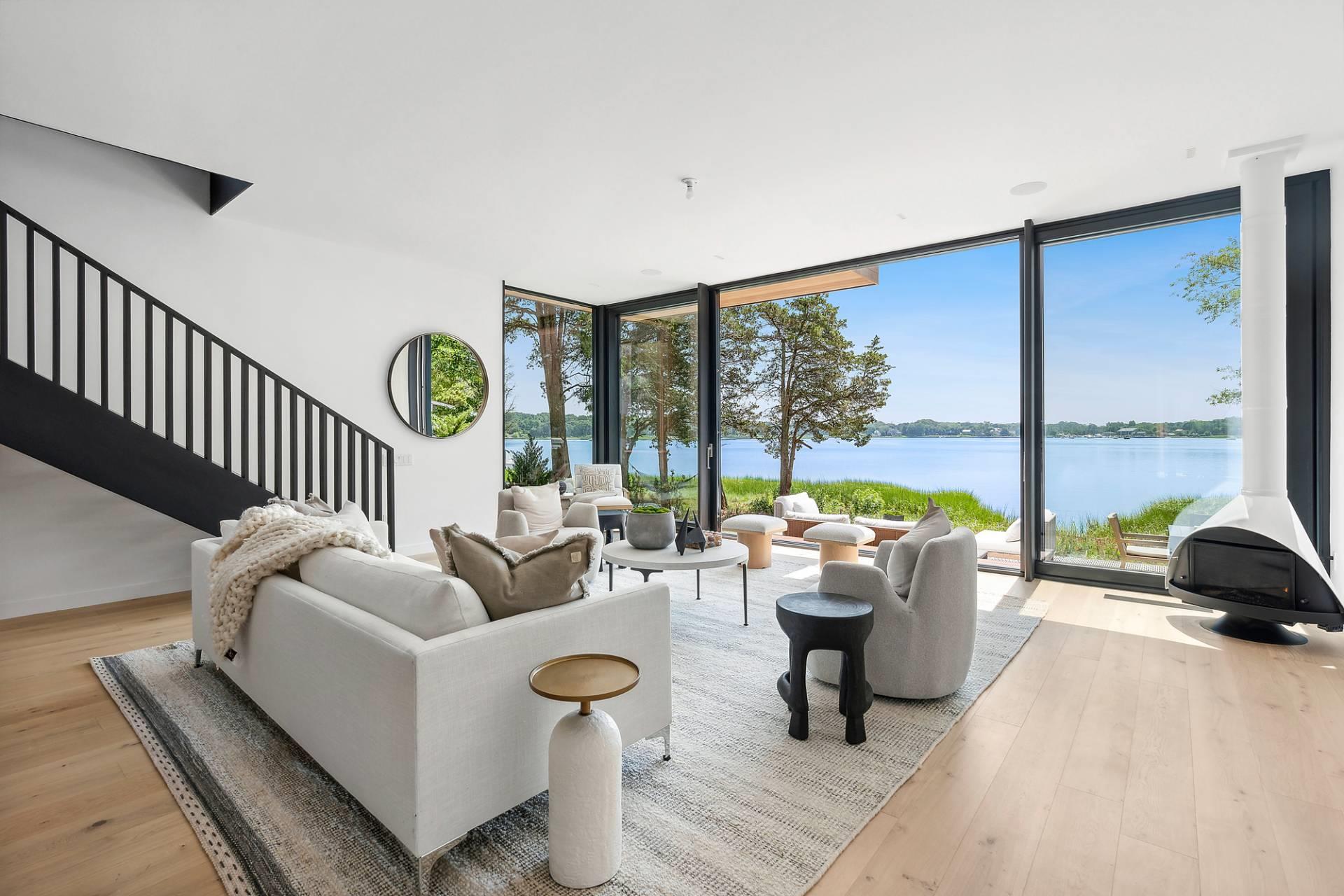 142 Towd Point Road, Southampton, NY 11968