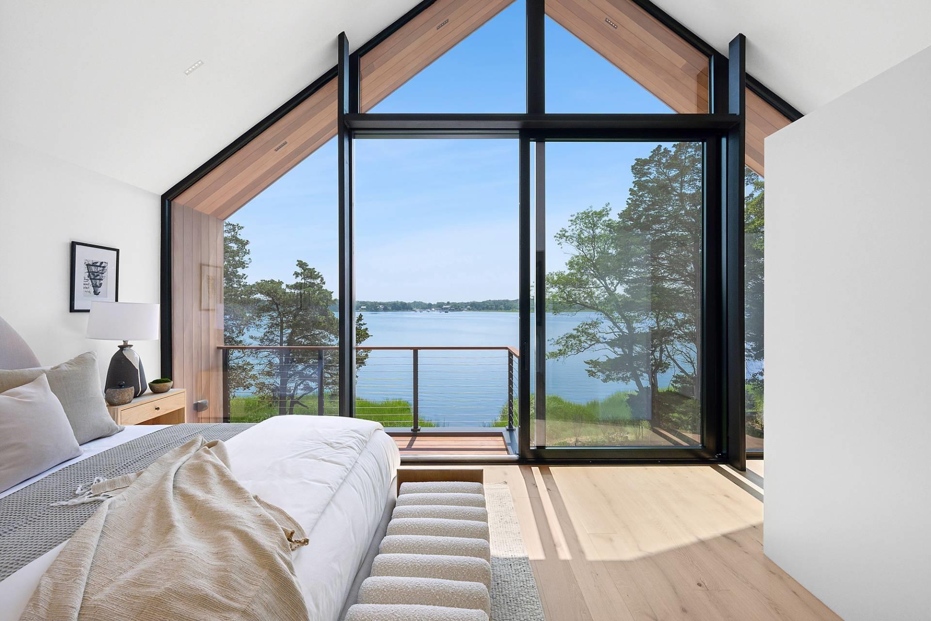 142 Towd Point Road, Southampton, NY 11968