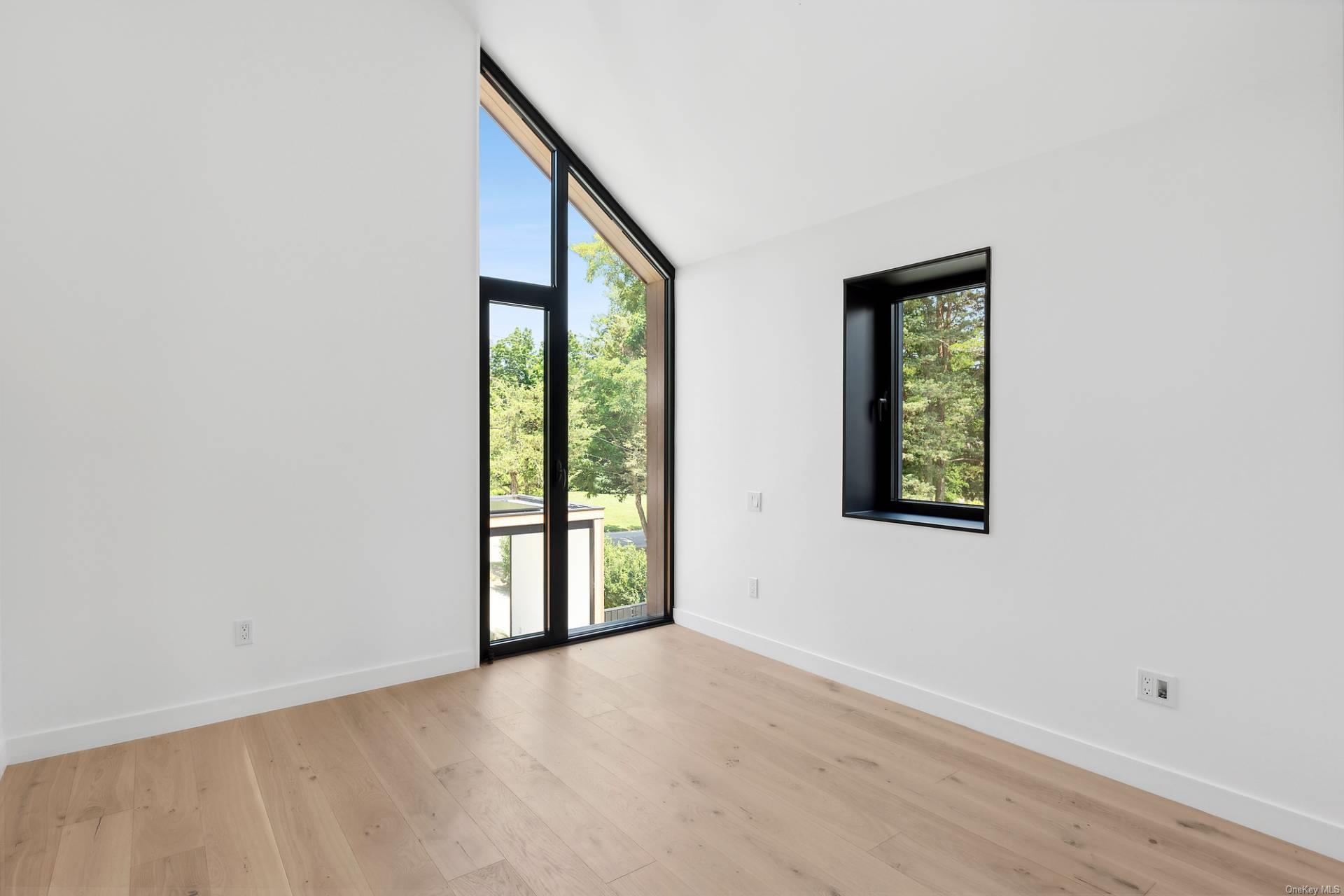 142 Towd Point Road, Southampton, NY 11968