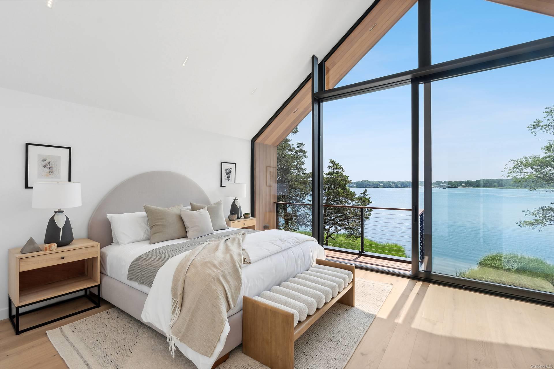 142 Towd Point Road, Southampton, NY 11968