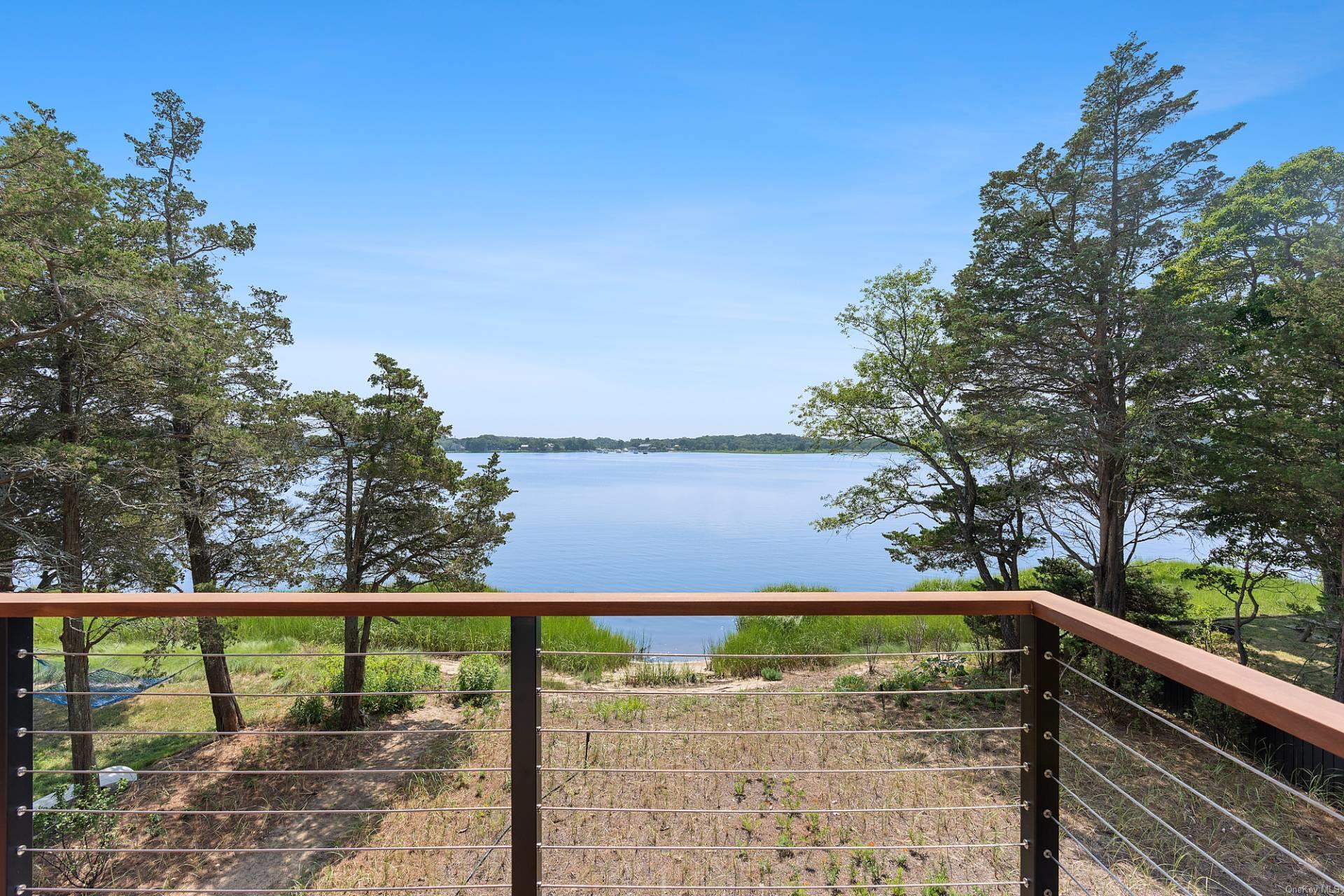 142 Towd Point Road, Southampton, NY 11968