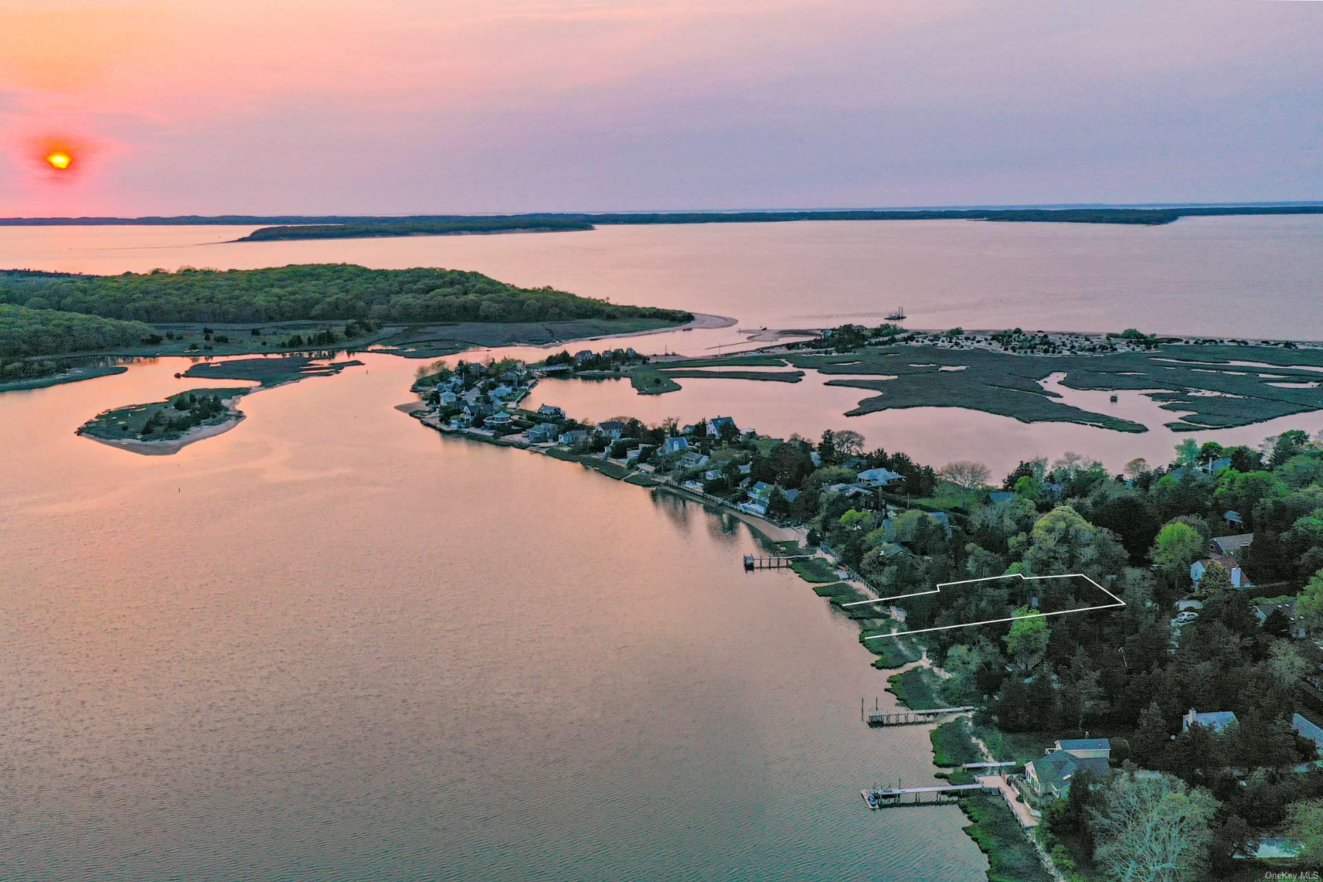 142 Towd Point Road, Southampton, NY 11968