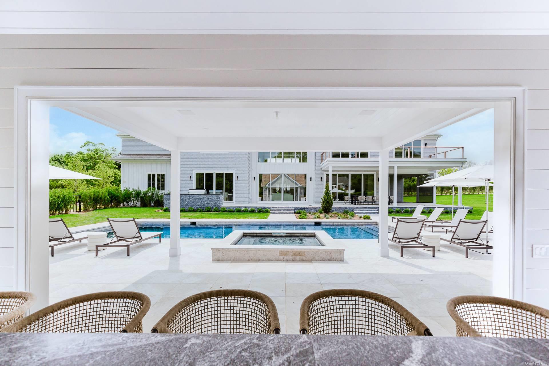 473 N Sea Mecox Road, Southampton, NY 11968