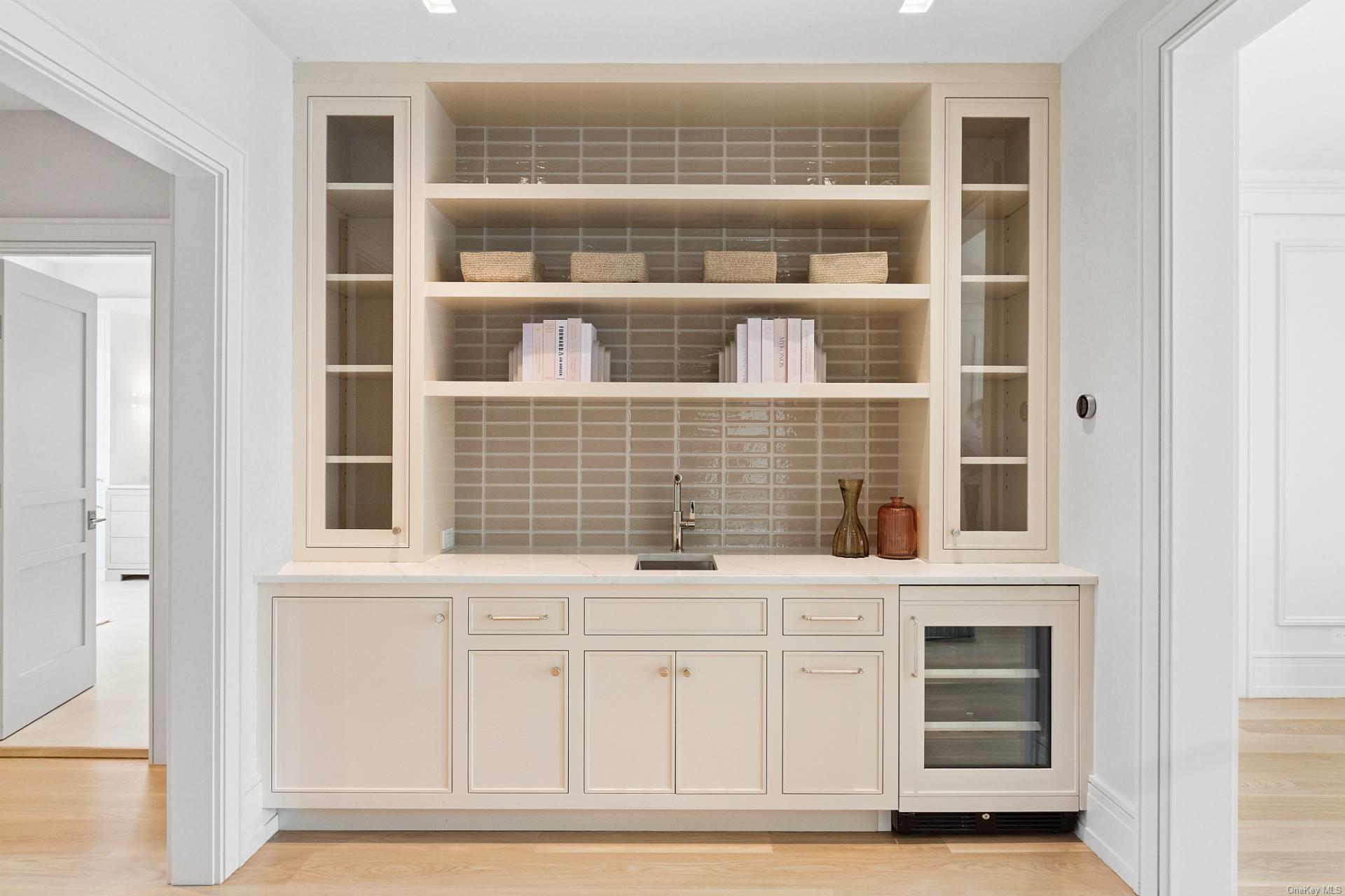 473 N Sea Mecox Road, Southampton, NY 11968