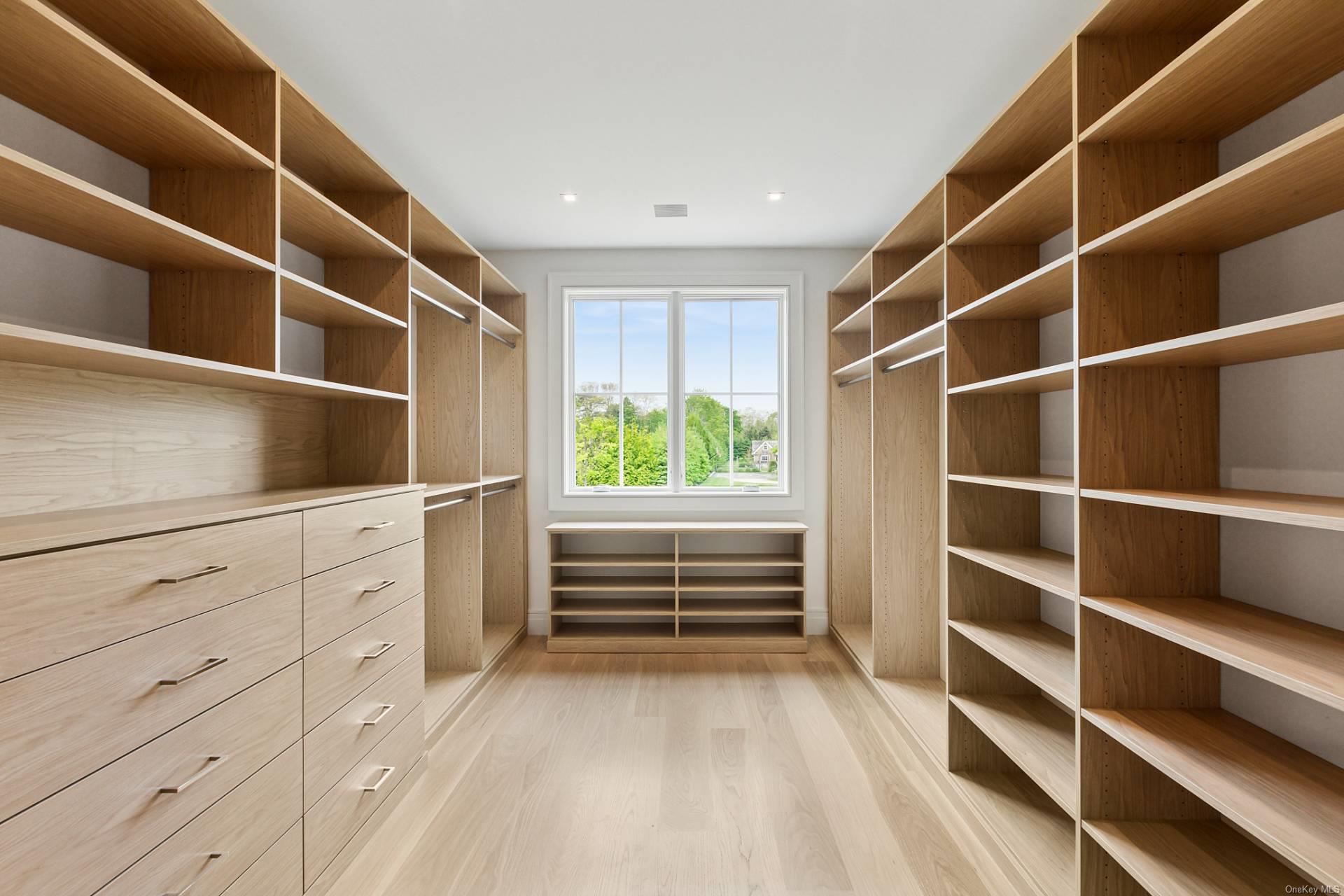 473 N Sea Mecox Road, Southampton, NY 11968